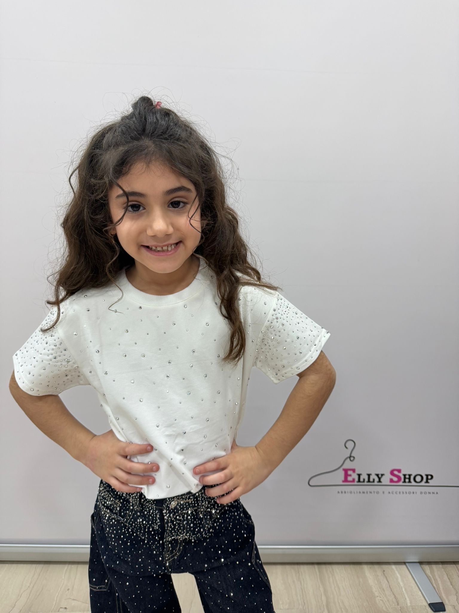 T-shirt bambina con strass luminosi