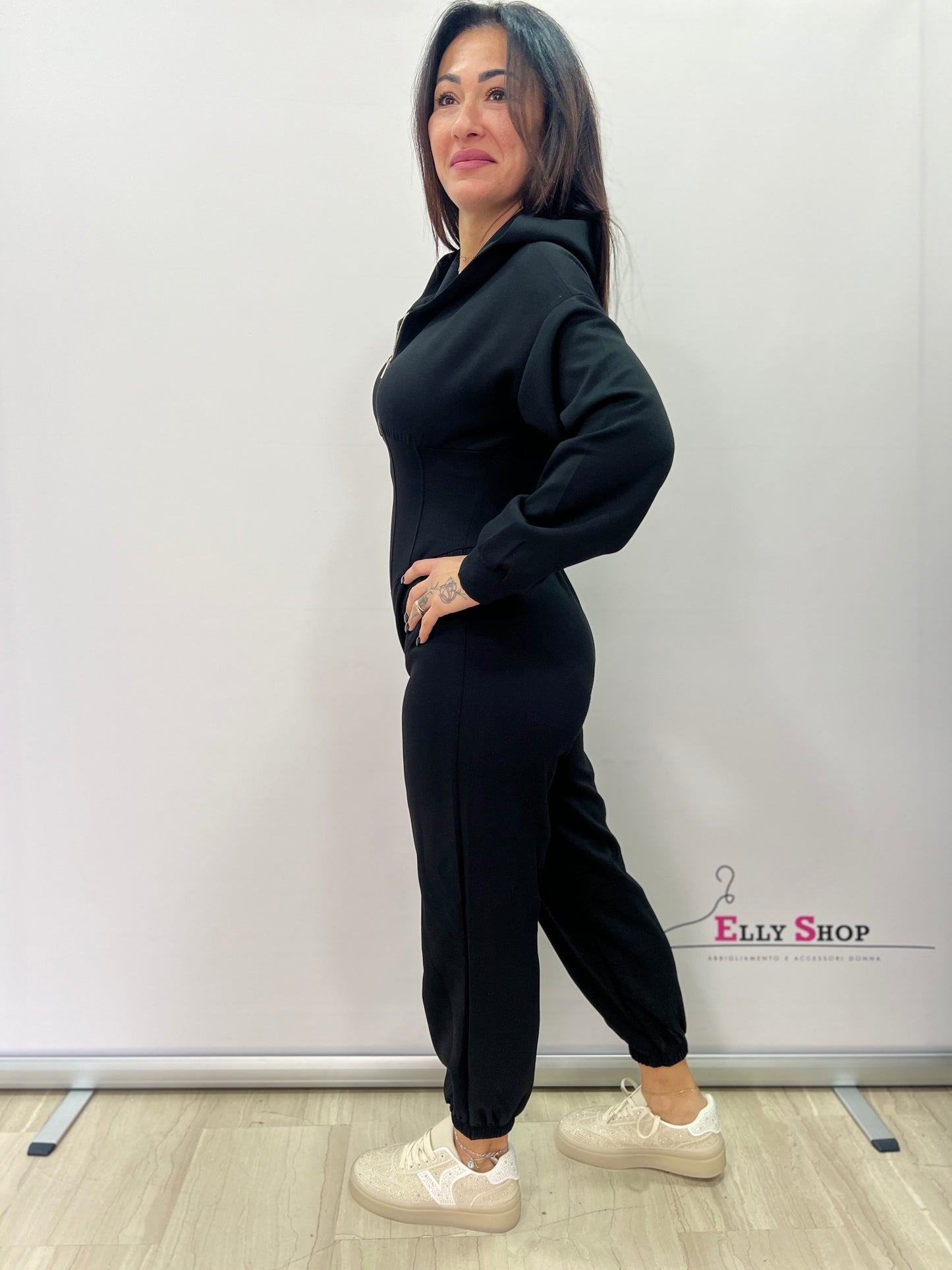 Tuta intera donna con cappuccio e zip