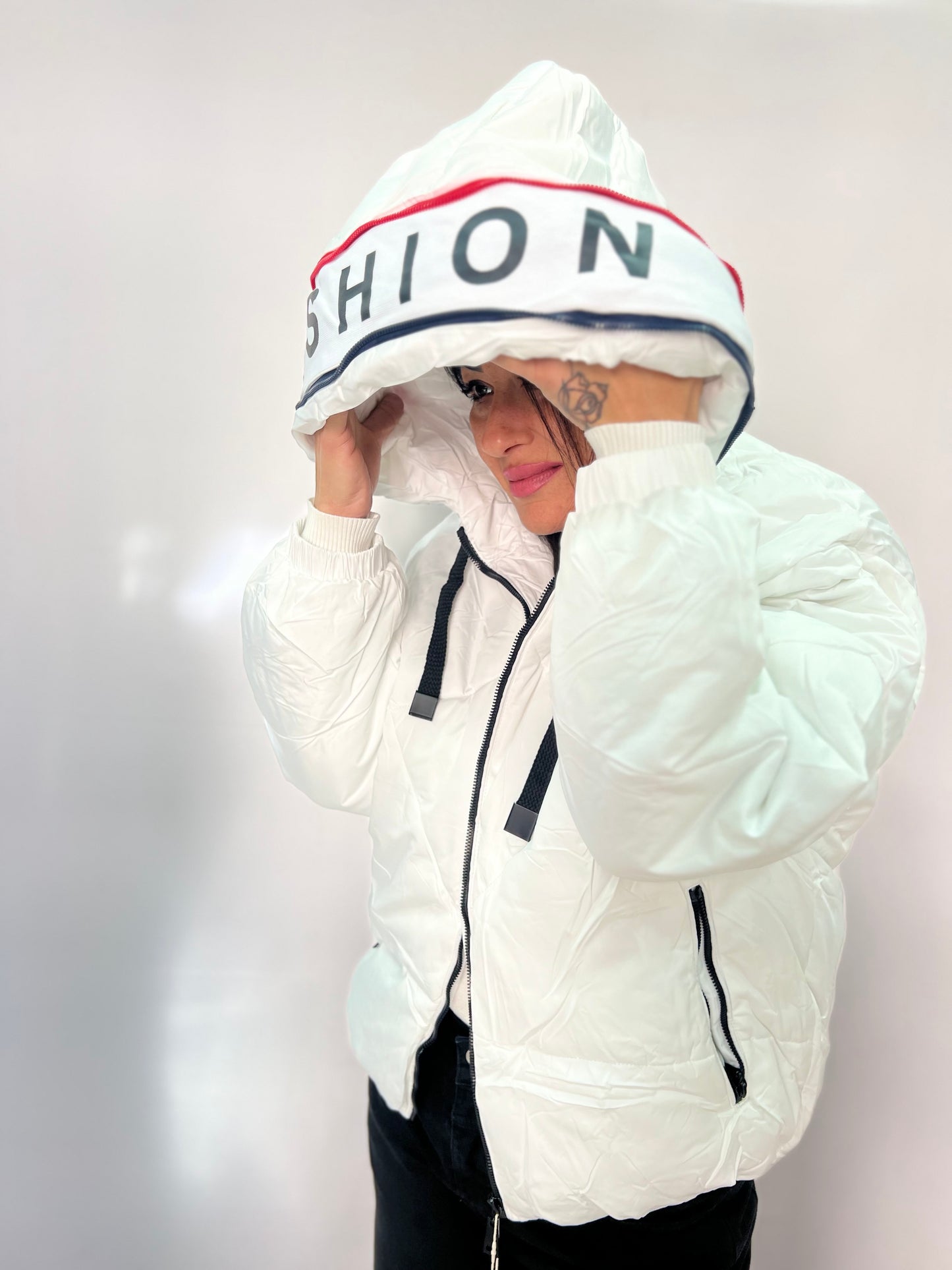 Giubbotto imbottito donna con cappuccio bianco