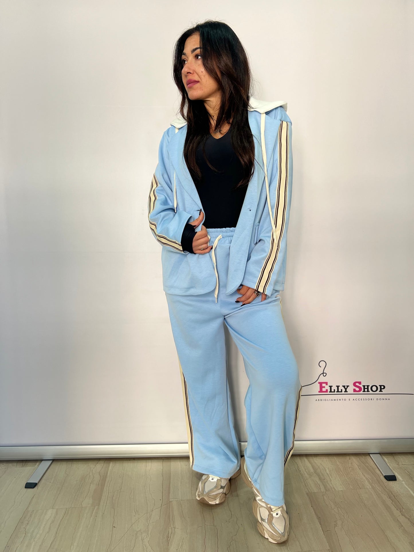 Completo donna sport chic con cappuccio