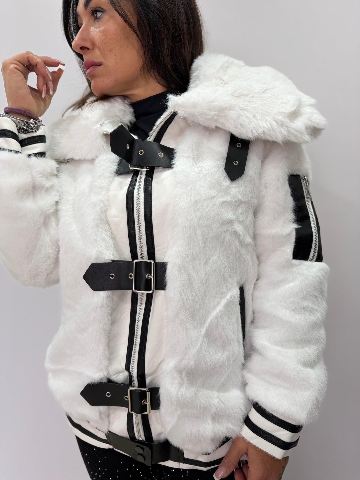 Giacca pelliccia ecologica donna cinturini