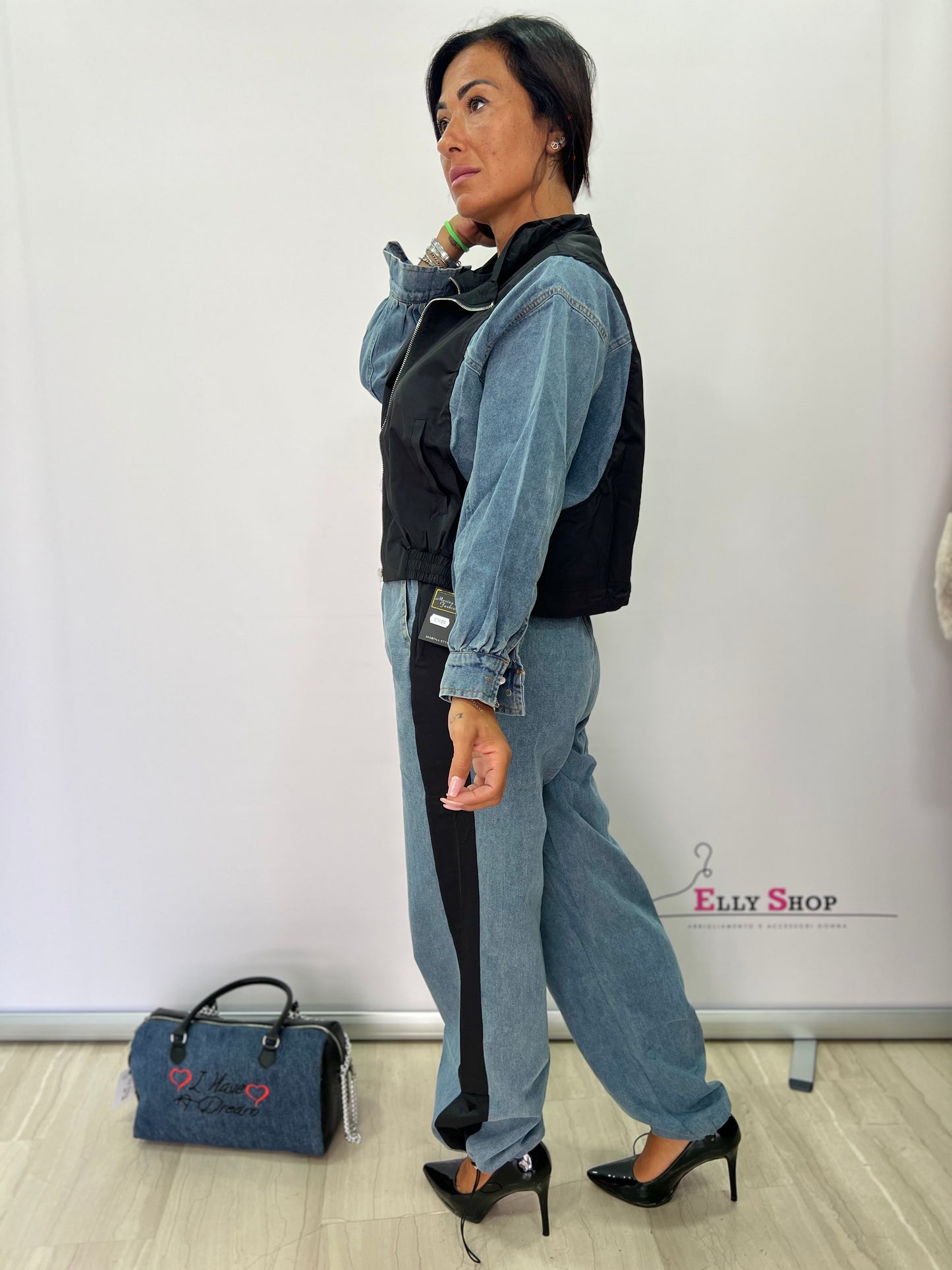Completo donna in denim e acetato con bande laterali – look casual sportivo SM/ML