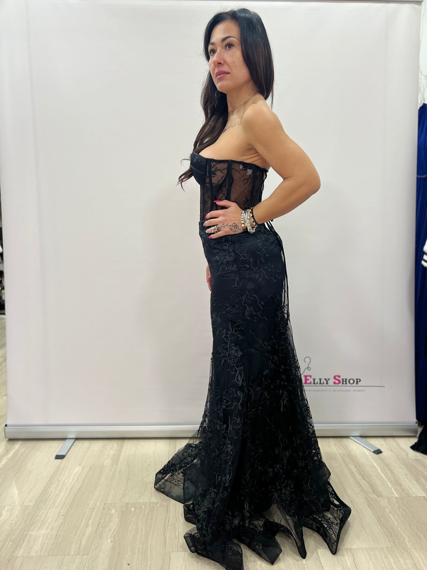 Abito lungo sirena con corsetto elegante