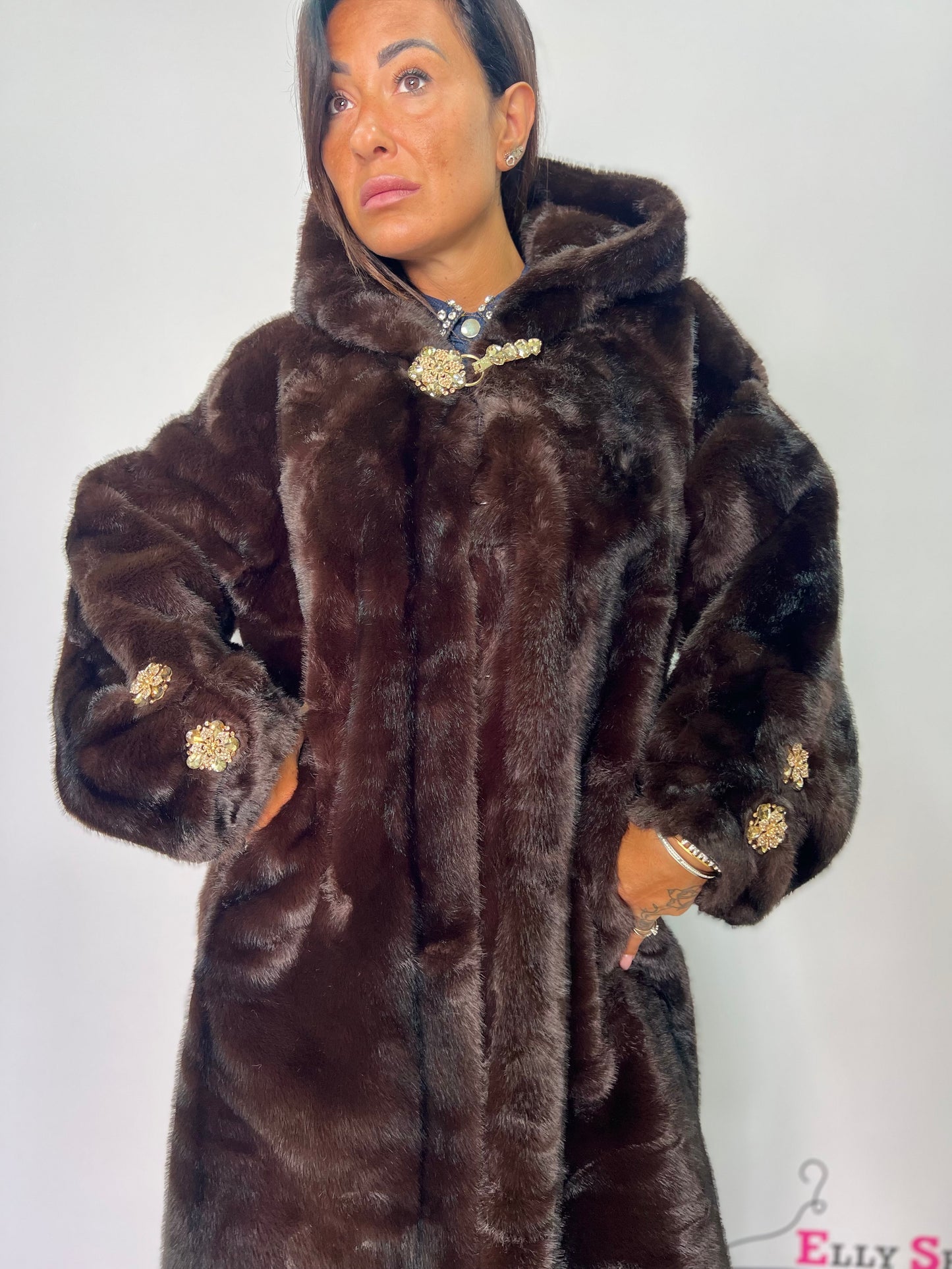 Pelliccia lunga donna con cappuccio in ecopelliccia visone – taglia unica beige o marrone fino alla 46
