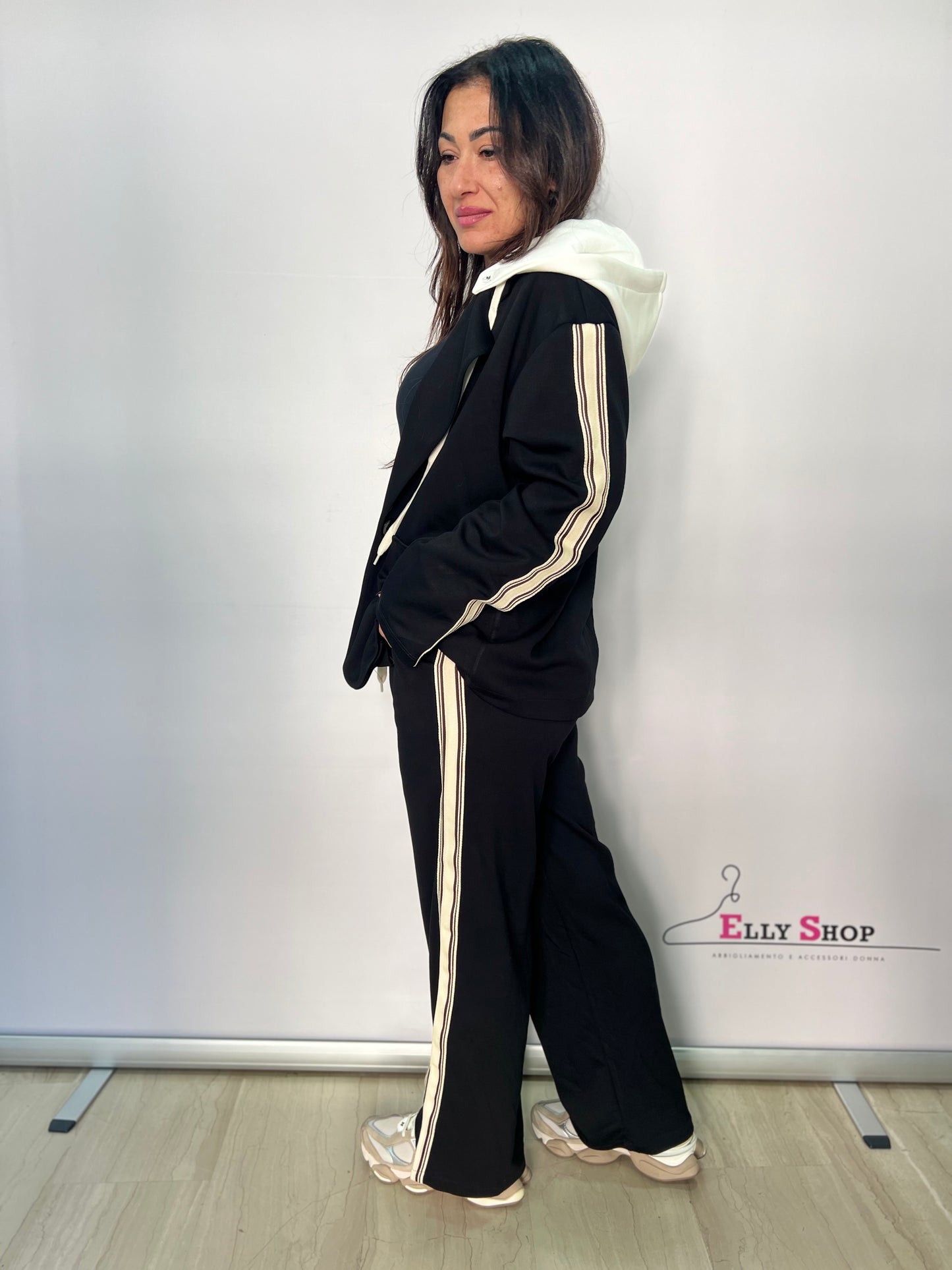 Completo donna sport chic con cappuccio