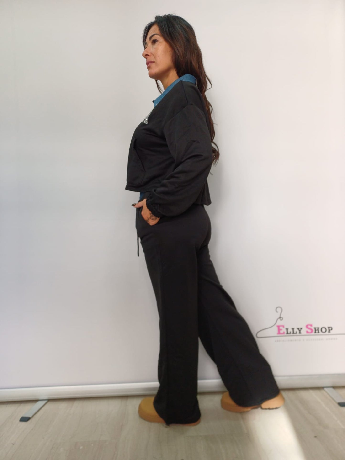 Completo donna casual con colletto a contrasto