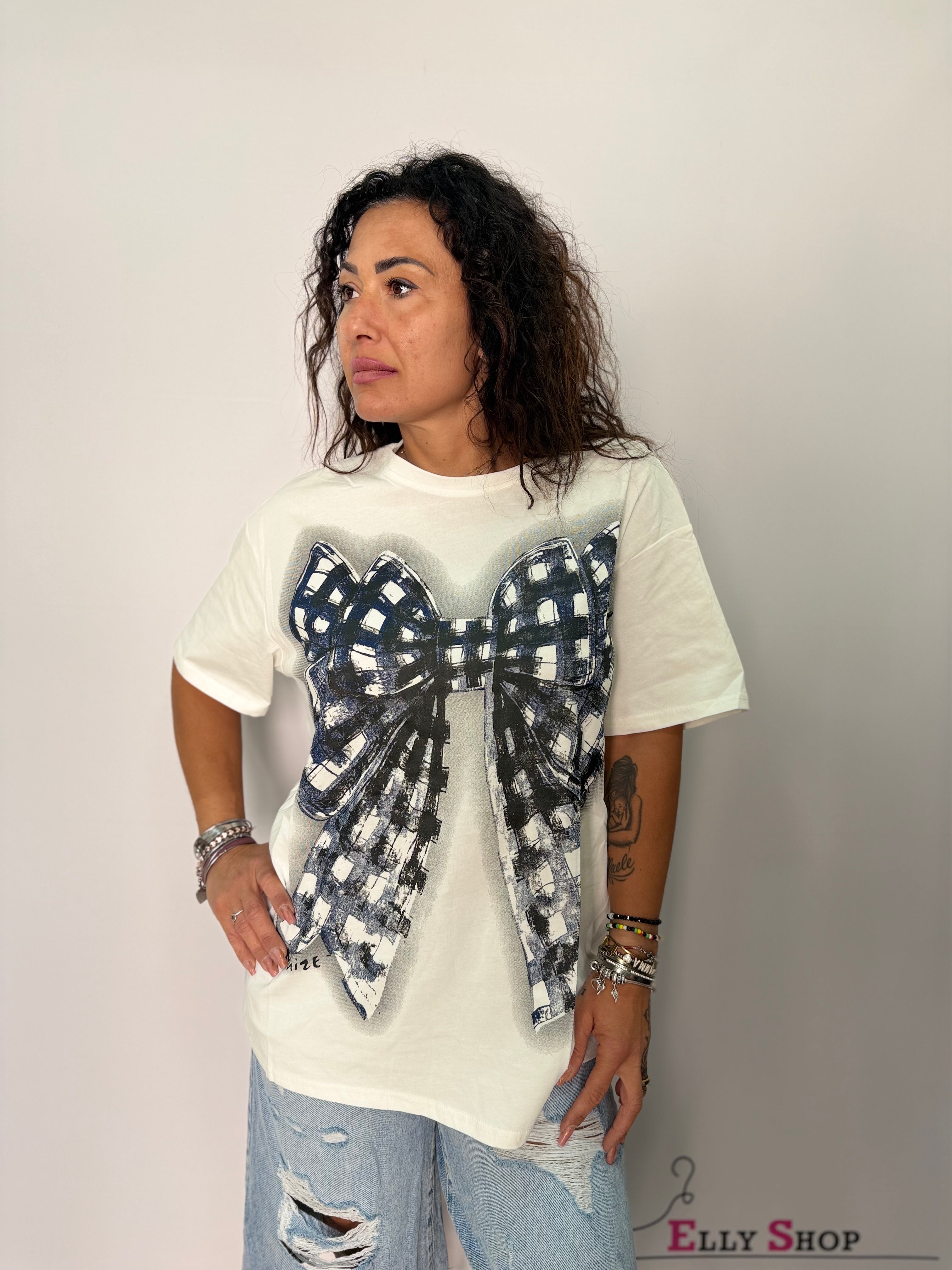 T-shirt donna con stampa fiocco oversize