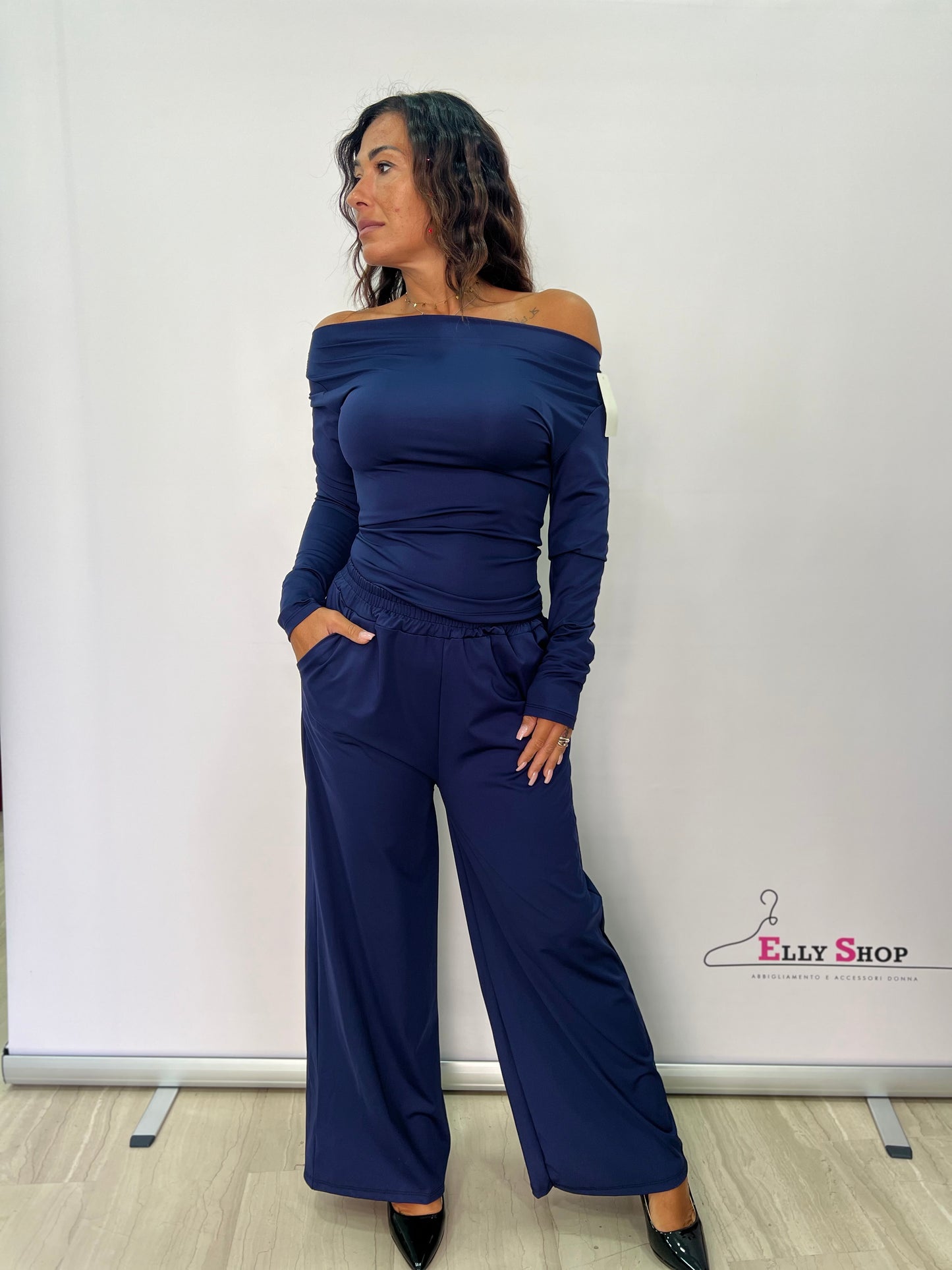 Completo lycra con scollo