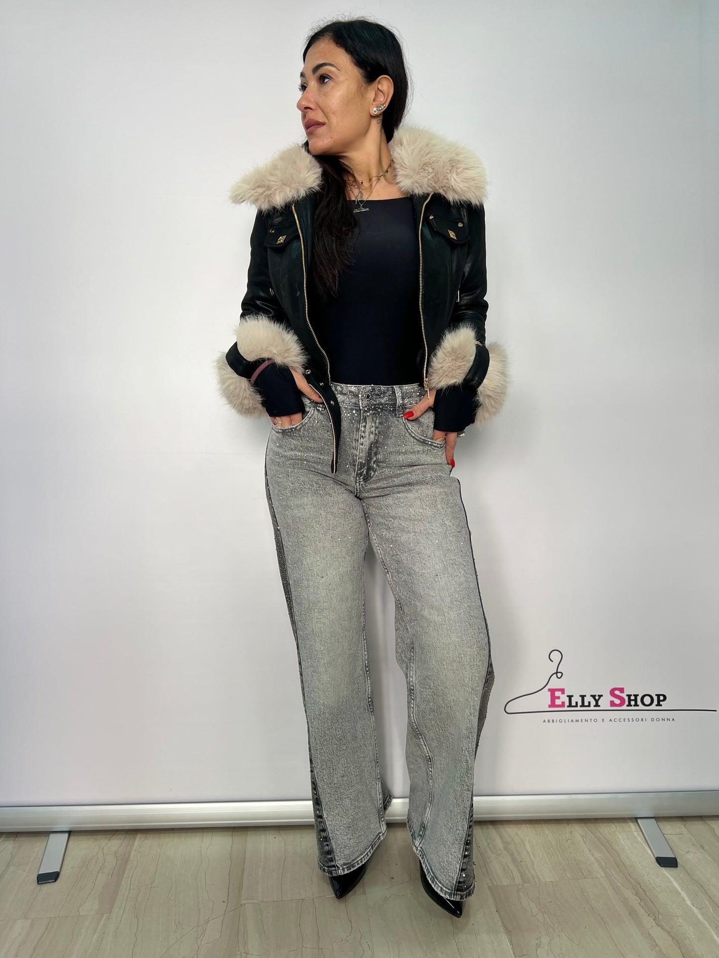 Jeans donna straight con banda laterale brillante