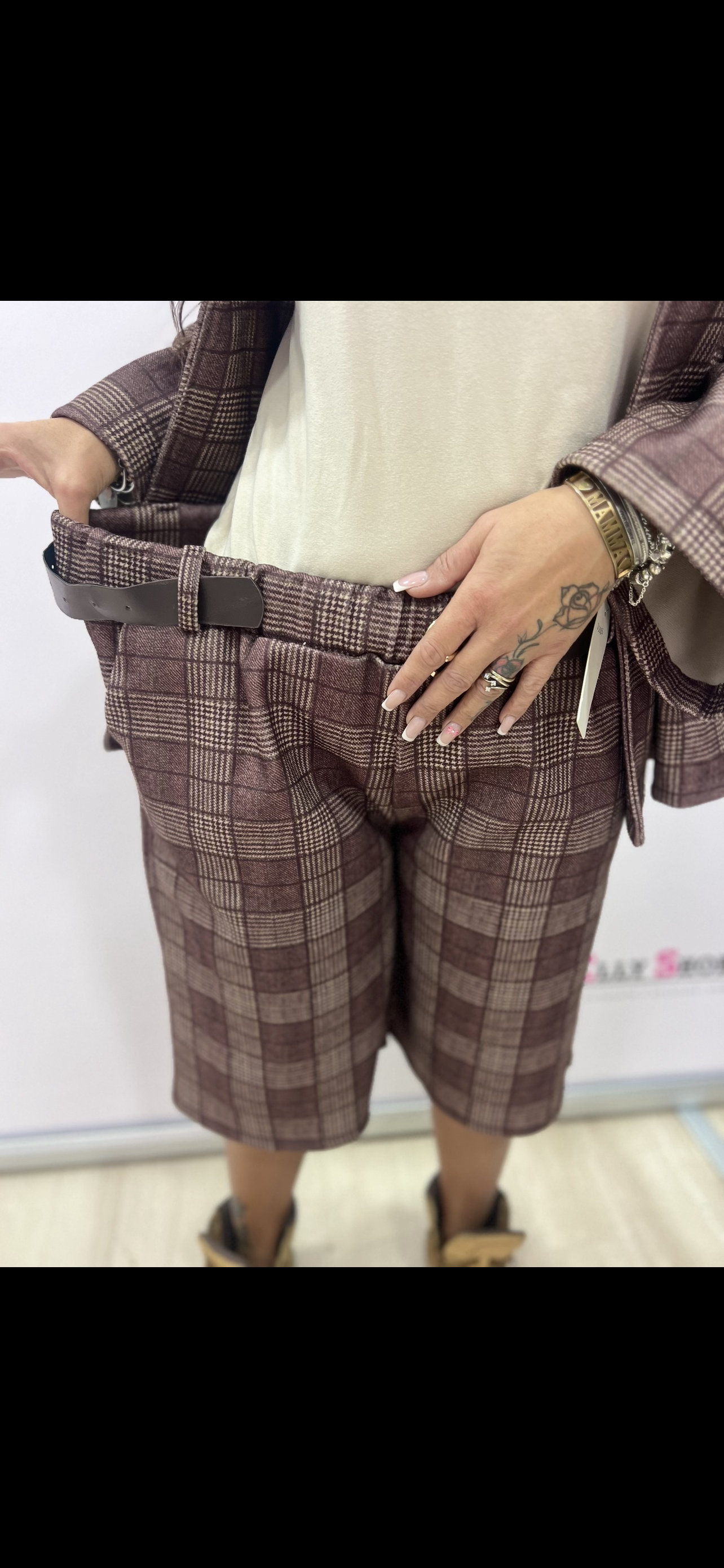 Completo donna a quadri giacca e bermuda