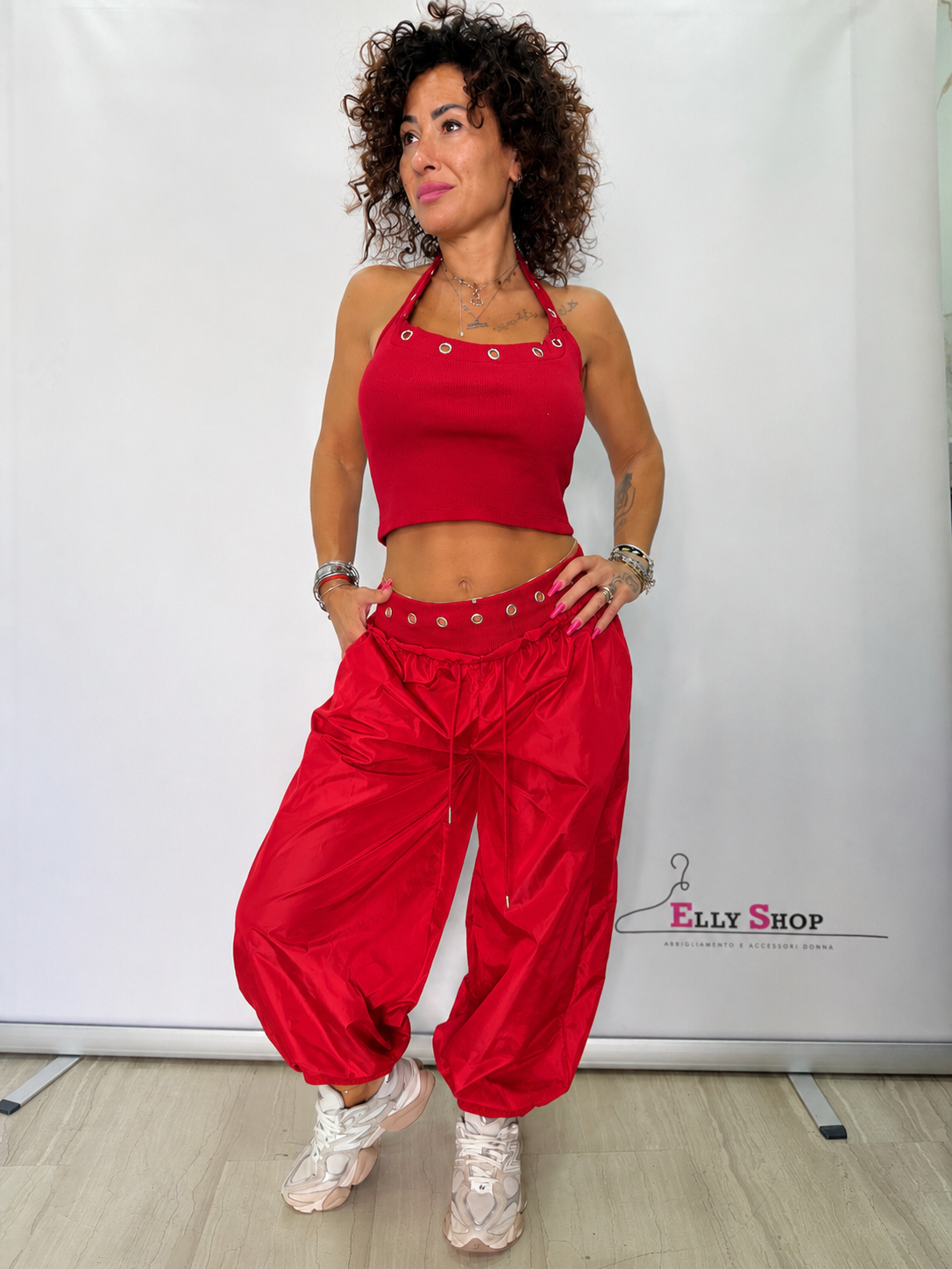 Completo Tokyo donna crop top e jogger chic