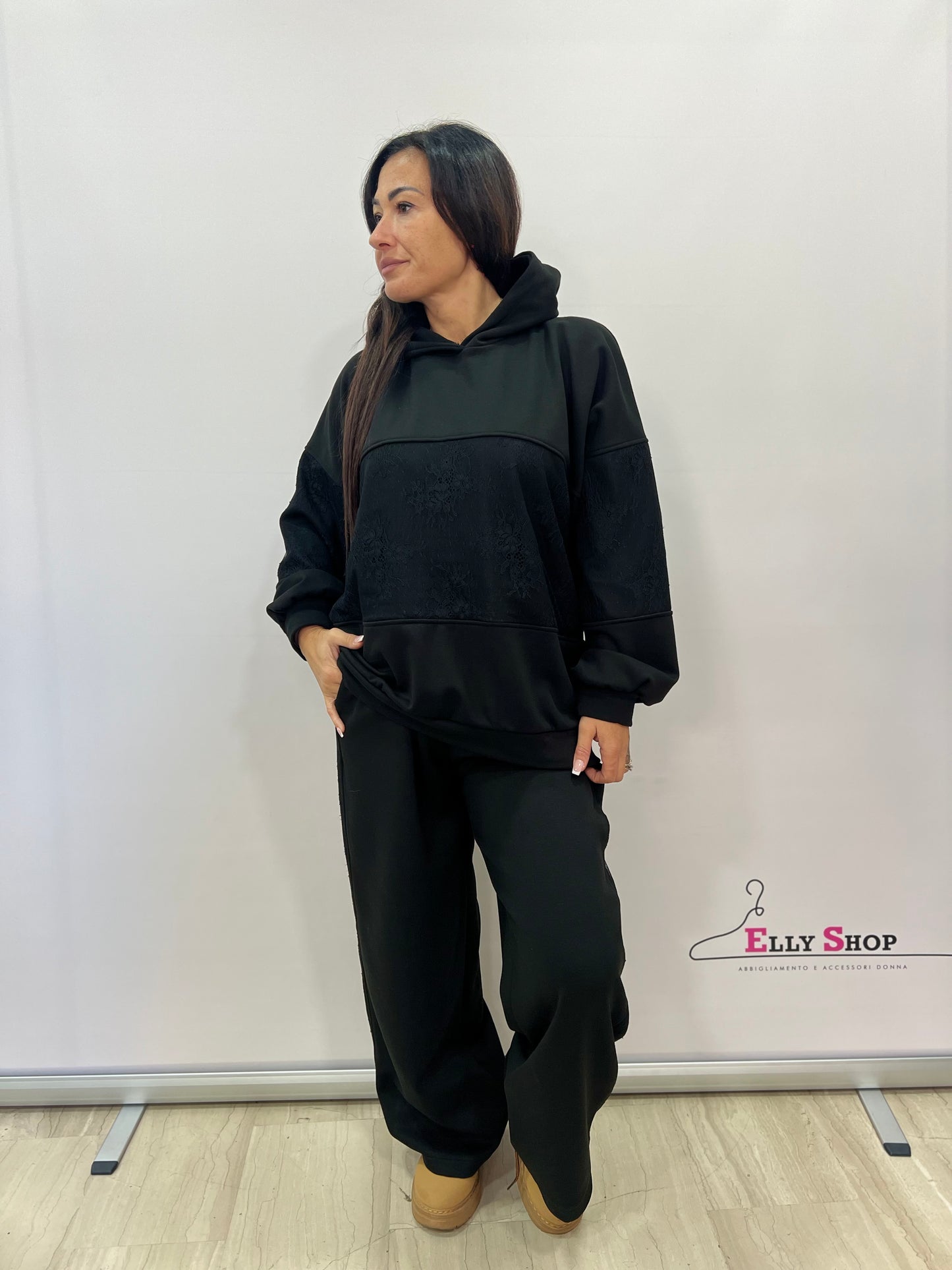 Completo donna curvy felpa e pantaloni casual