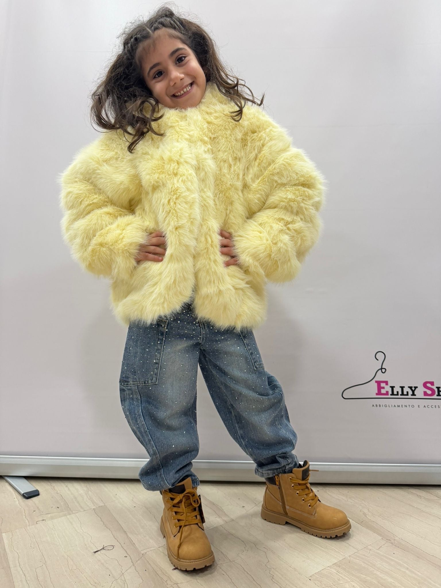 Pelliccia ecologica bambina con cappuccio— giubbino inverno elegante