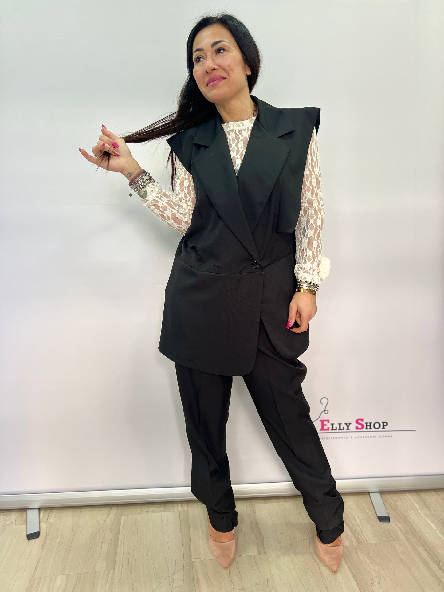 Completo donna curvy elegante con gilet