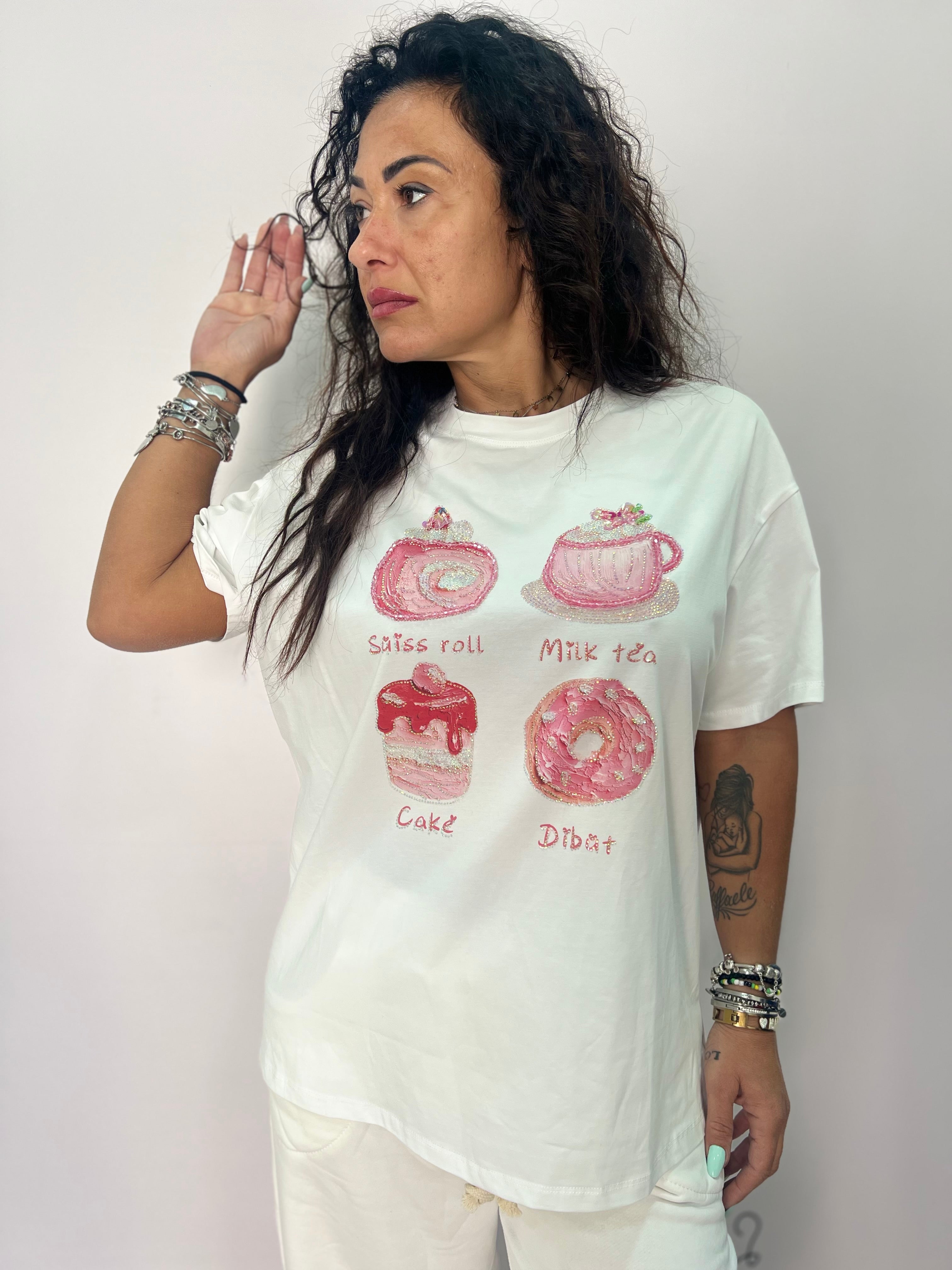 T-shirt donna con stampa dolci casual
