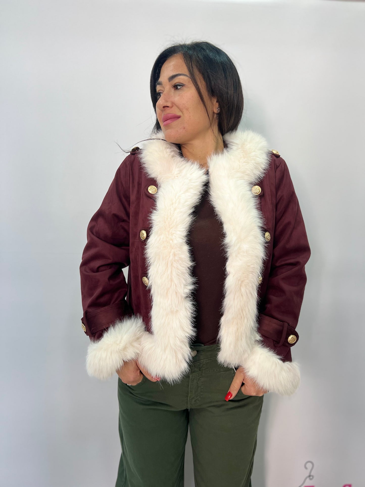 Giacca corta donna con eco pelliccia elegante