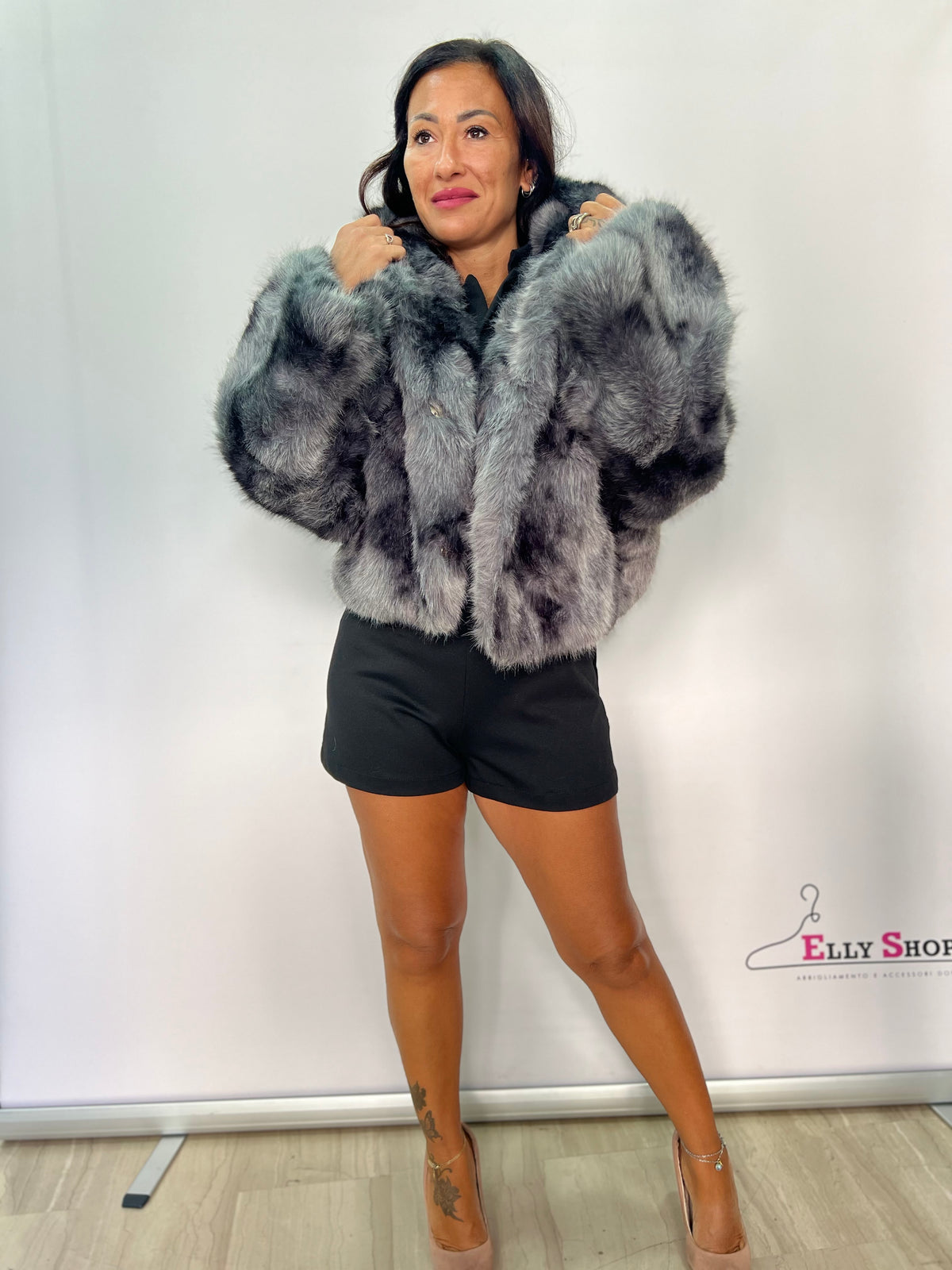 Pelliccia  Donna Corta con Cappuccio Oversize – S-XL