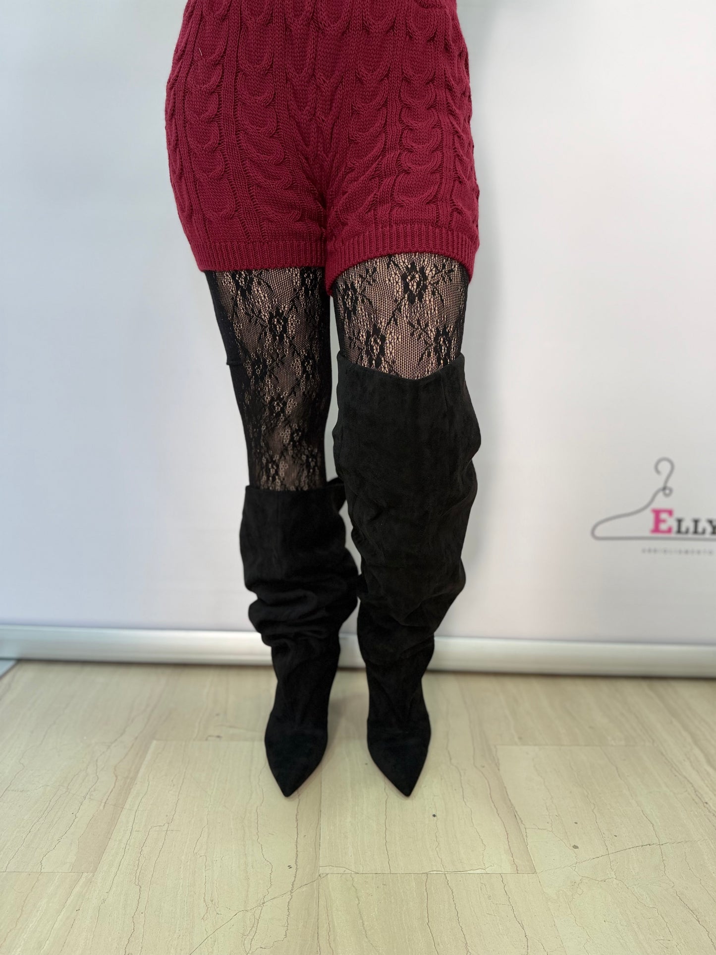 Stivali al ginocchio donna con tacco elegante