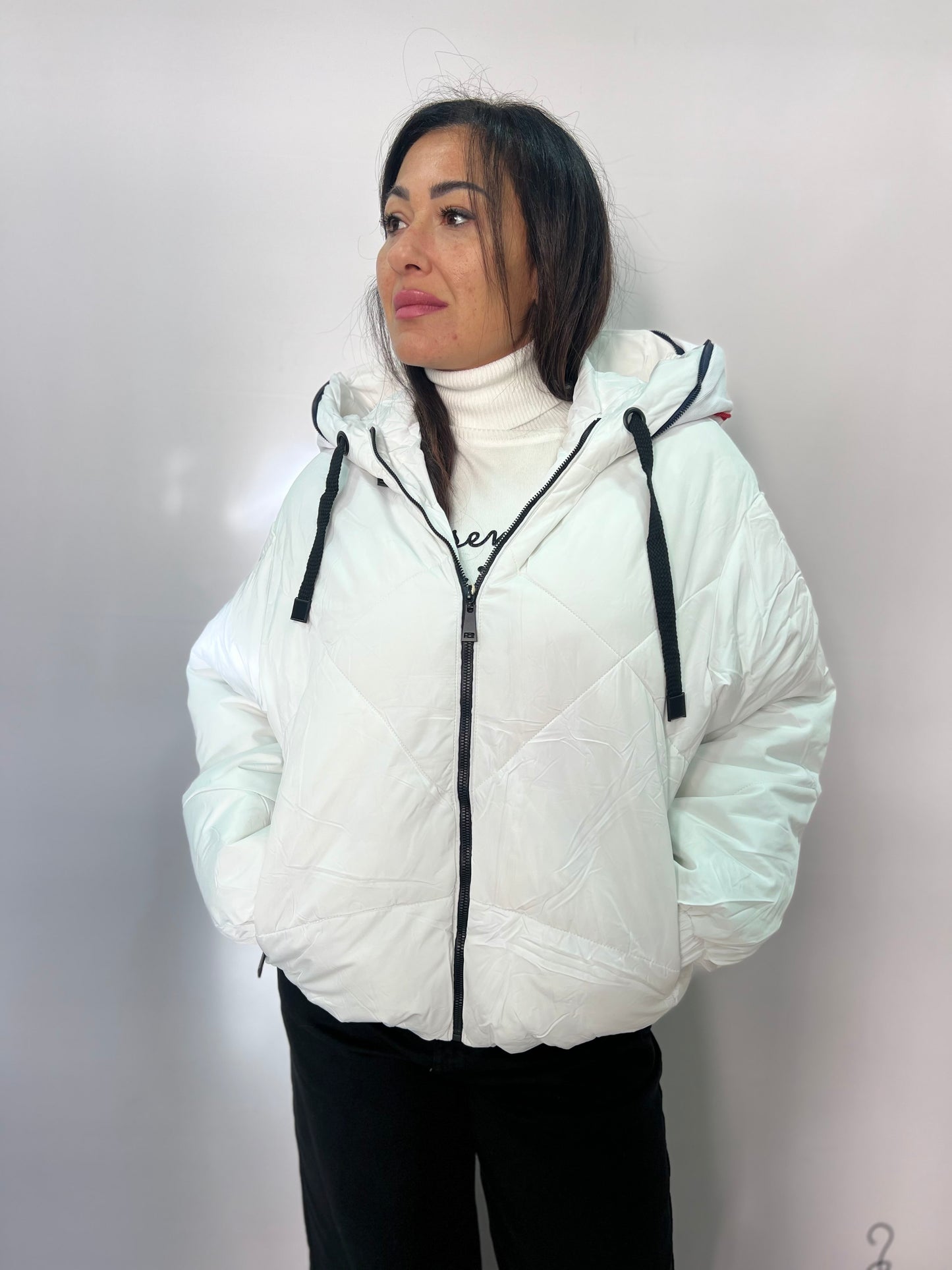 Giubbotto imbottito donna con cappuccio bianco