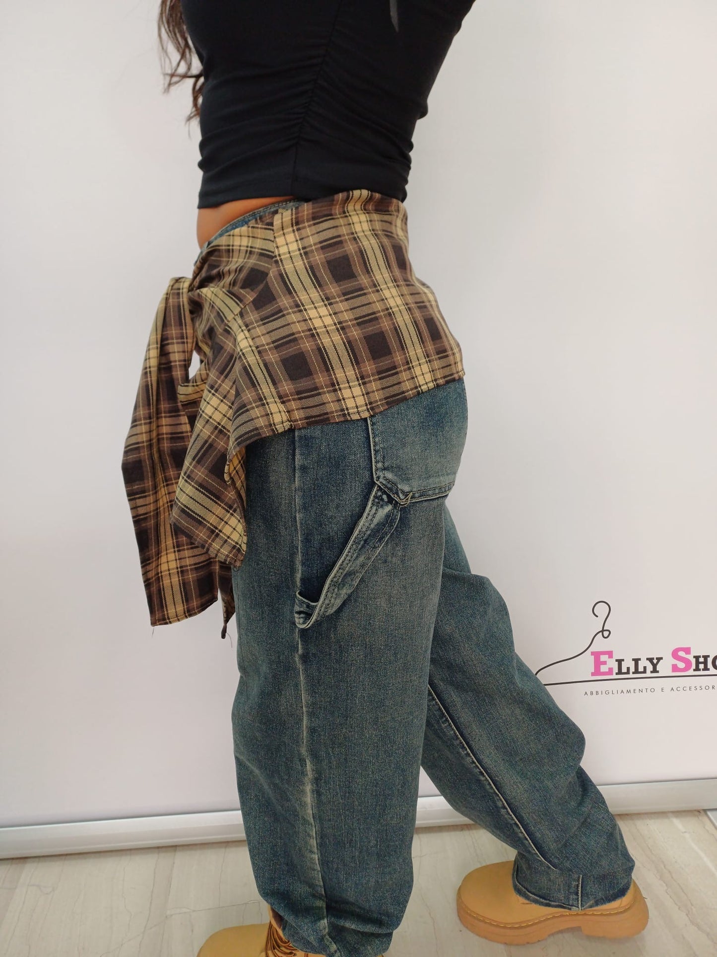 Jeans donna con camicia effetto annodato