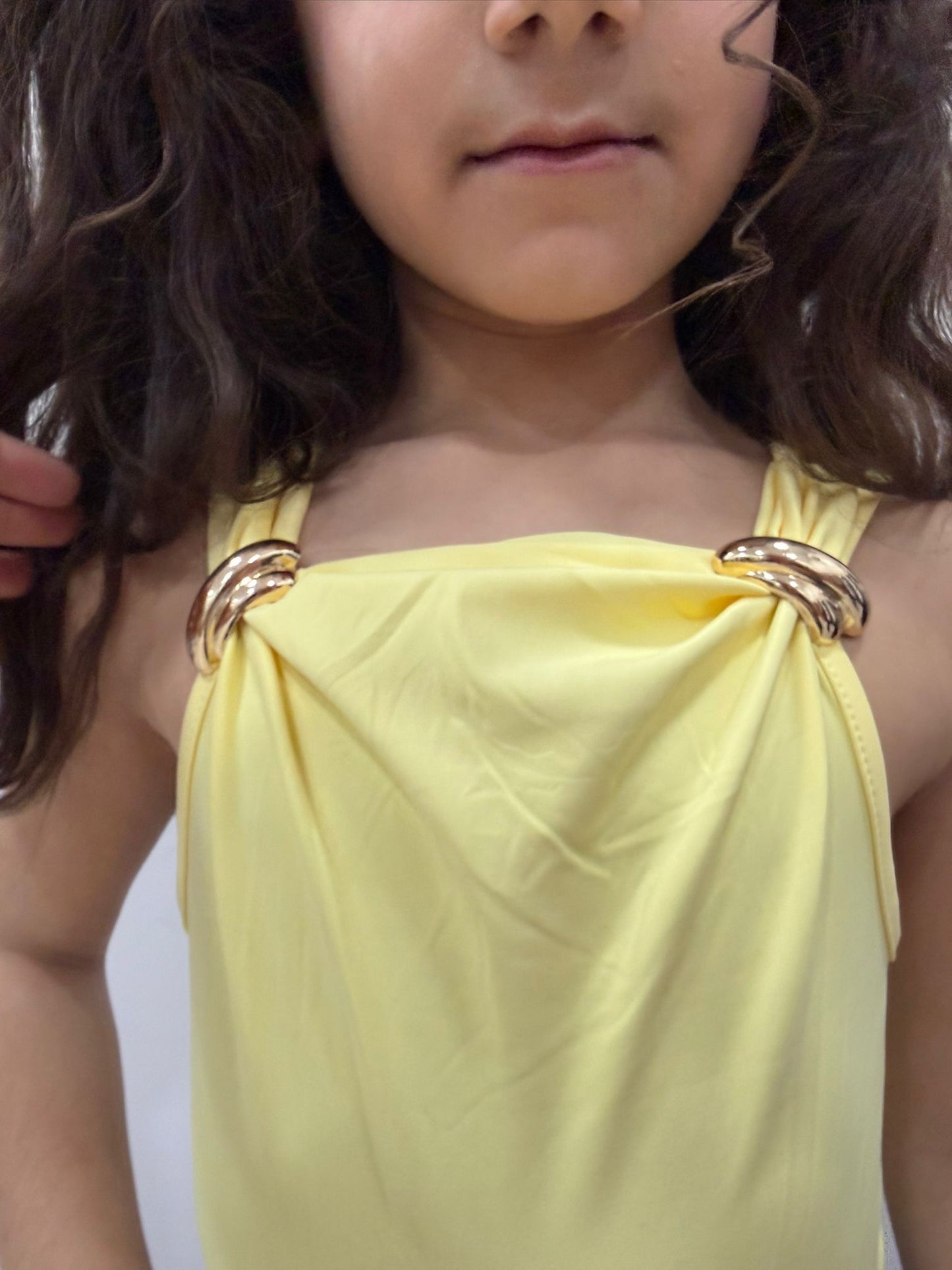 Body bambina con anelli dorati