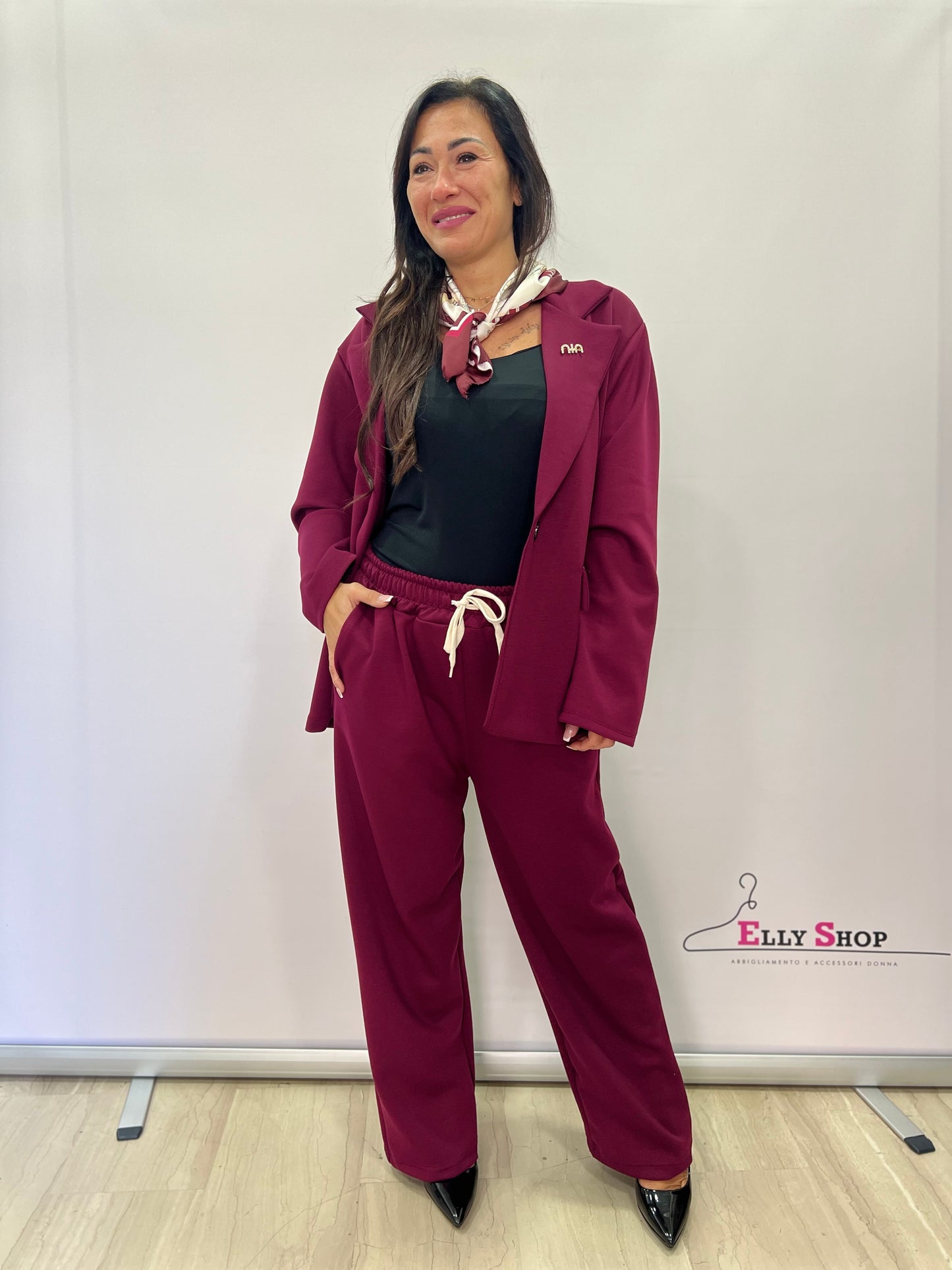 Completo Tailleur donna elegante sportivo