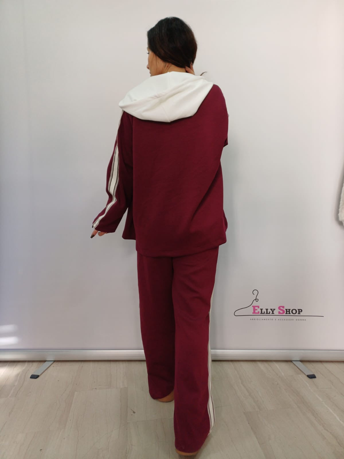 Completo donna casual con cappuccio