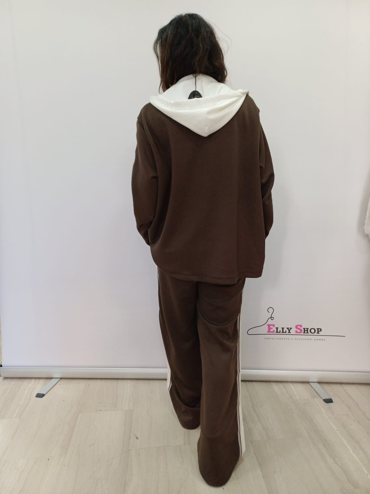 Completo donna casual con cappuccio