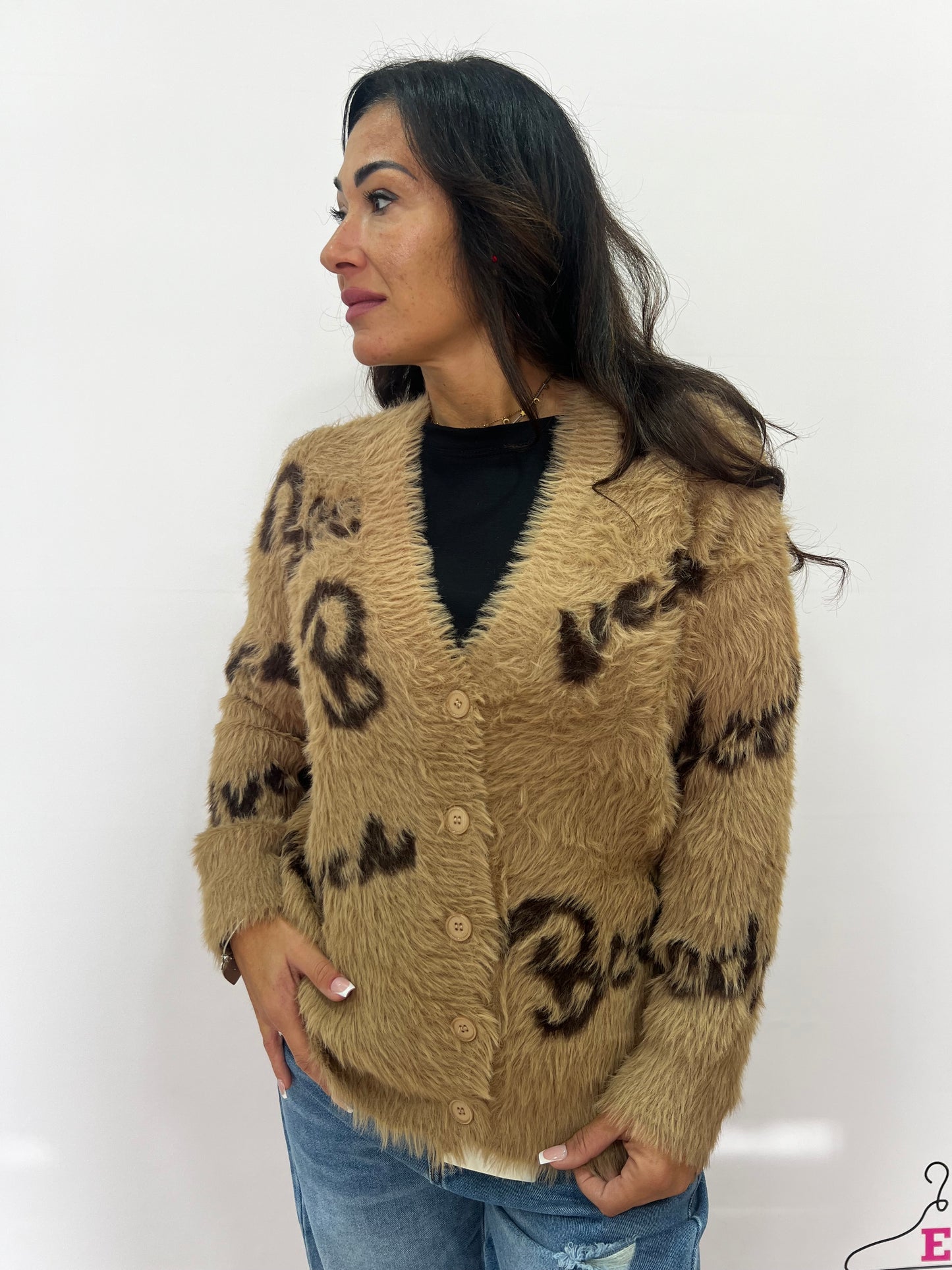 Cardigan peloso donna con scritte a contrasto