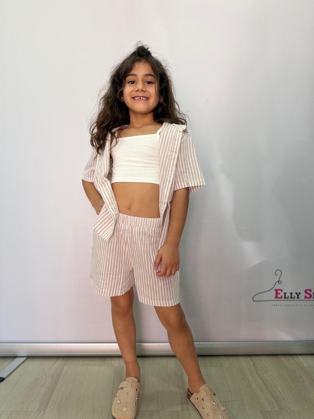 Completo Bambina Rigato con Camicia e Shorts