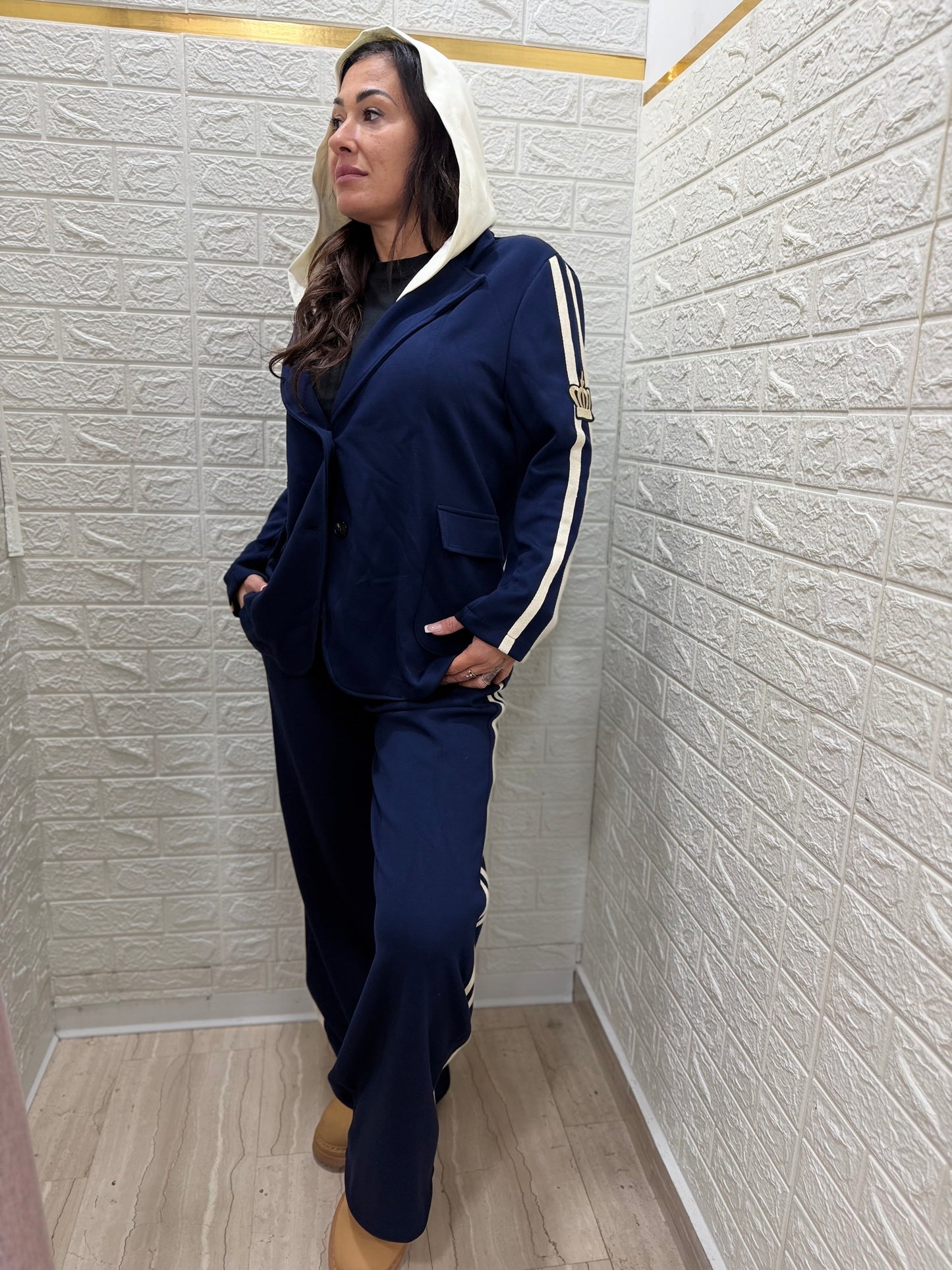 Completo tailleur queen vari colori