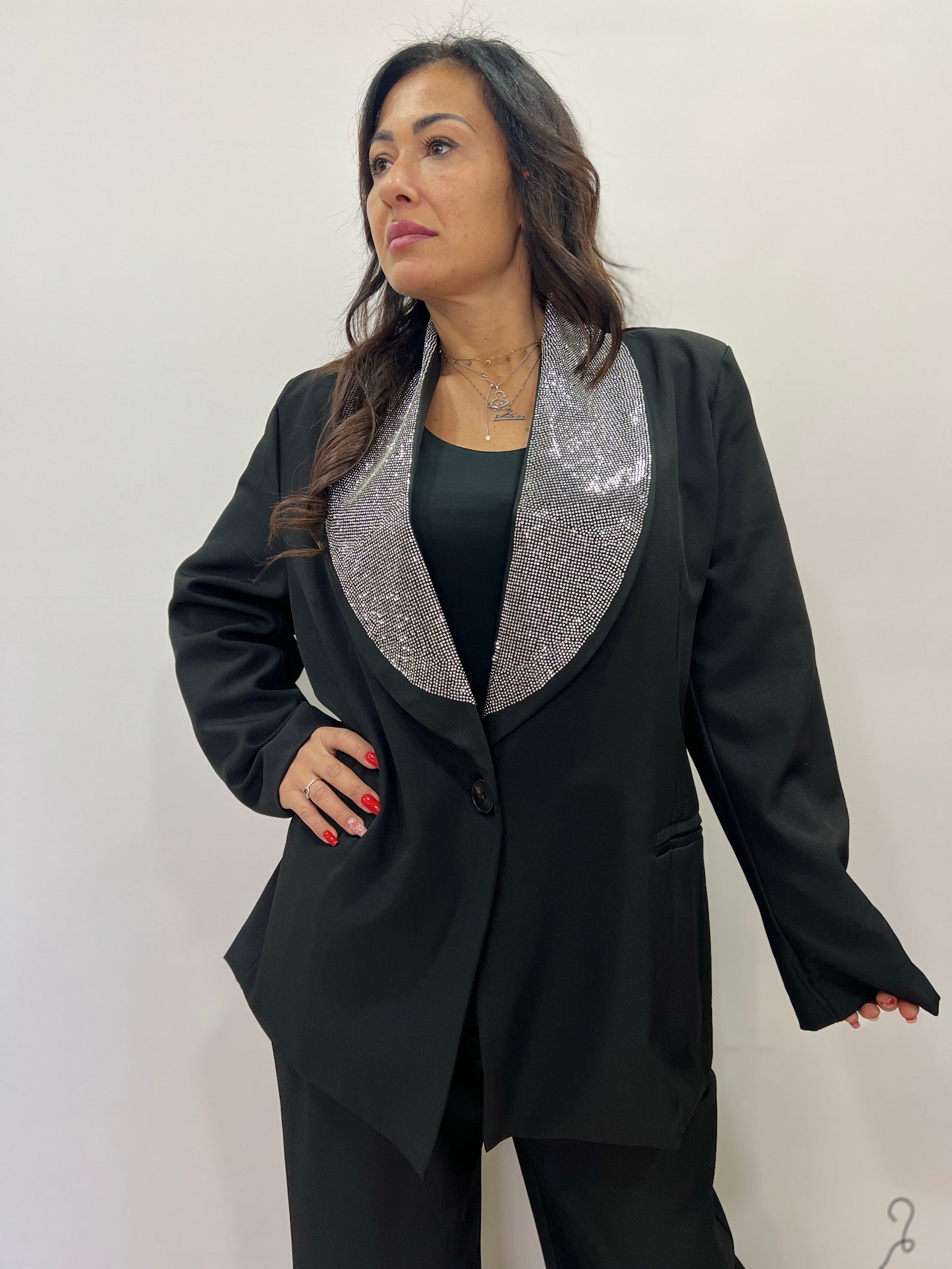 Completo donna elegante curvy con giacca glitter