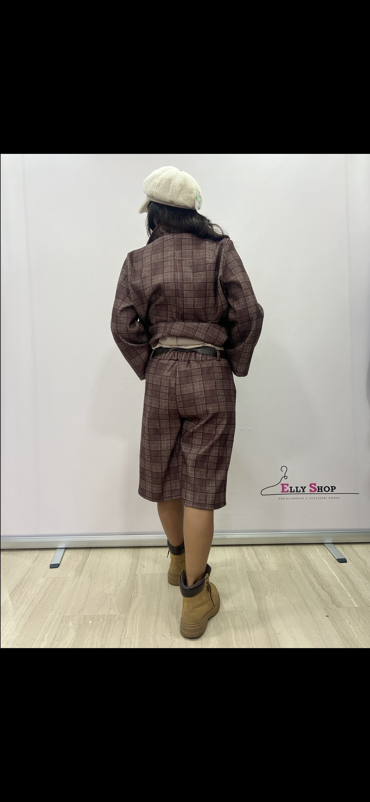 Completo donna a quadri giacca e bermuda