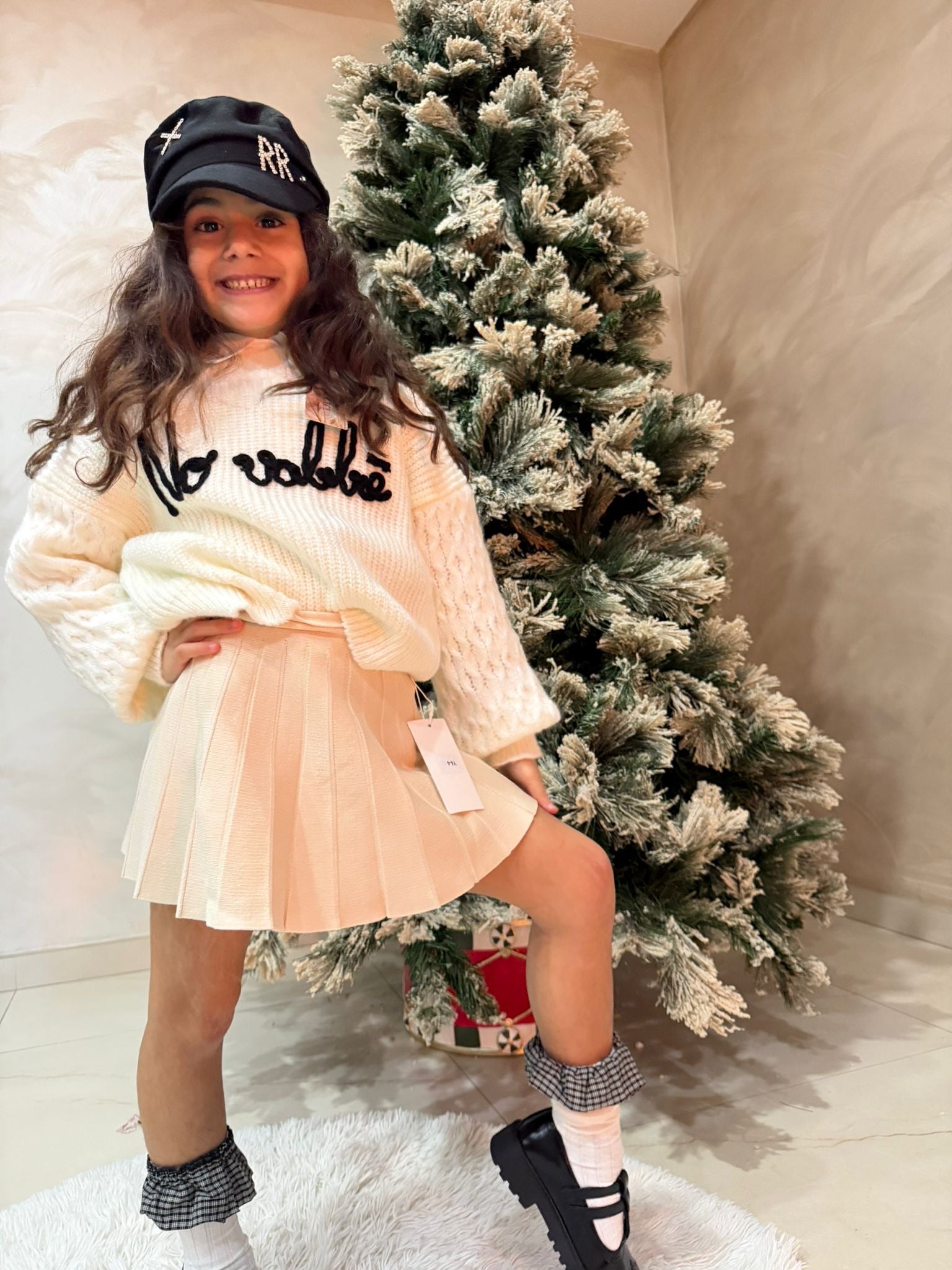 Maglione bambina ricamato inverno