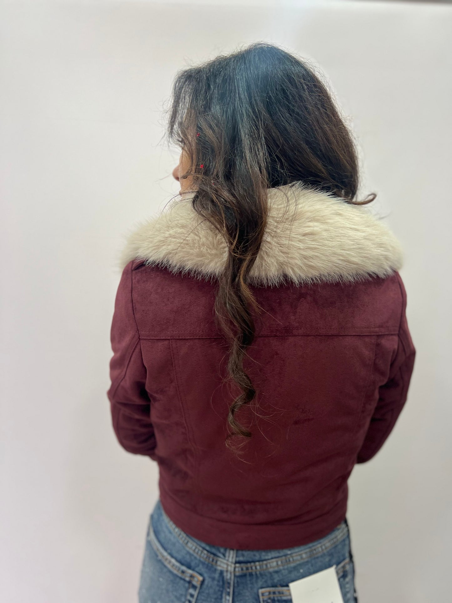 Giacca scamosciata corta con pelo donna