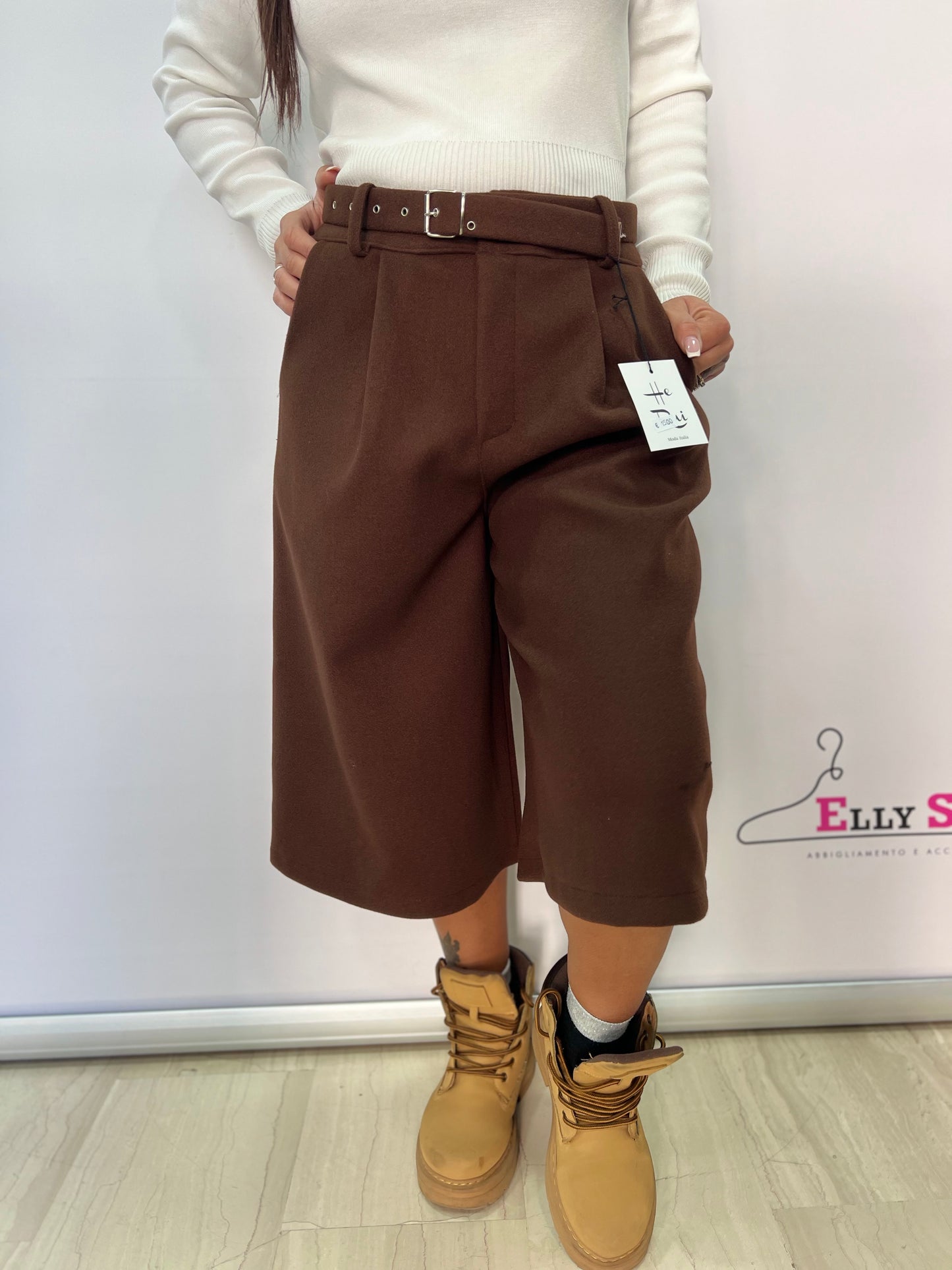 Bermuda donna con cintura elegante