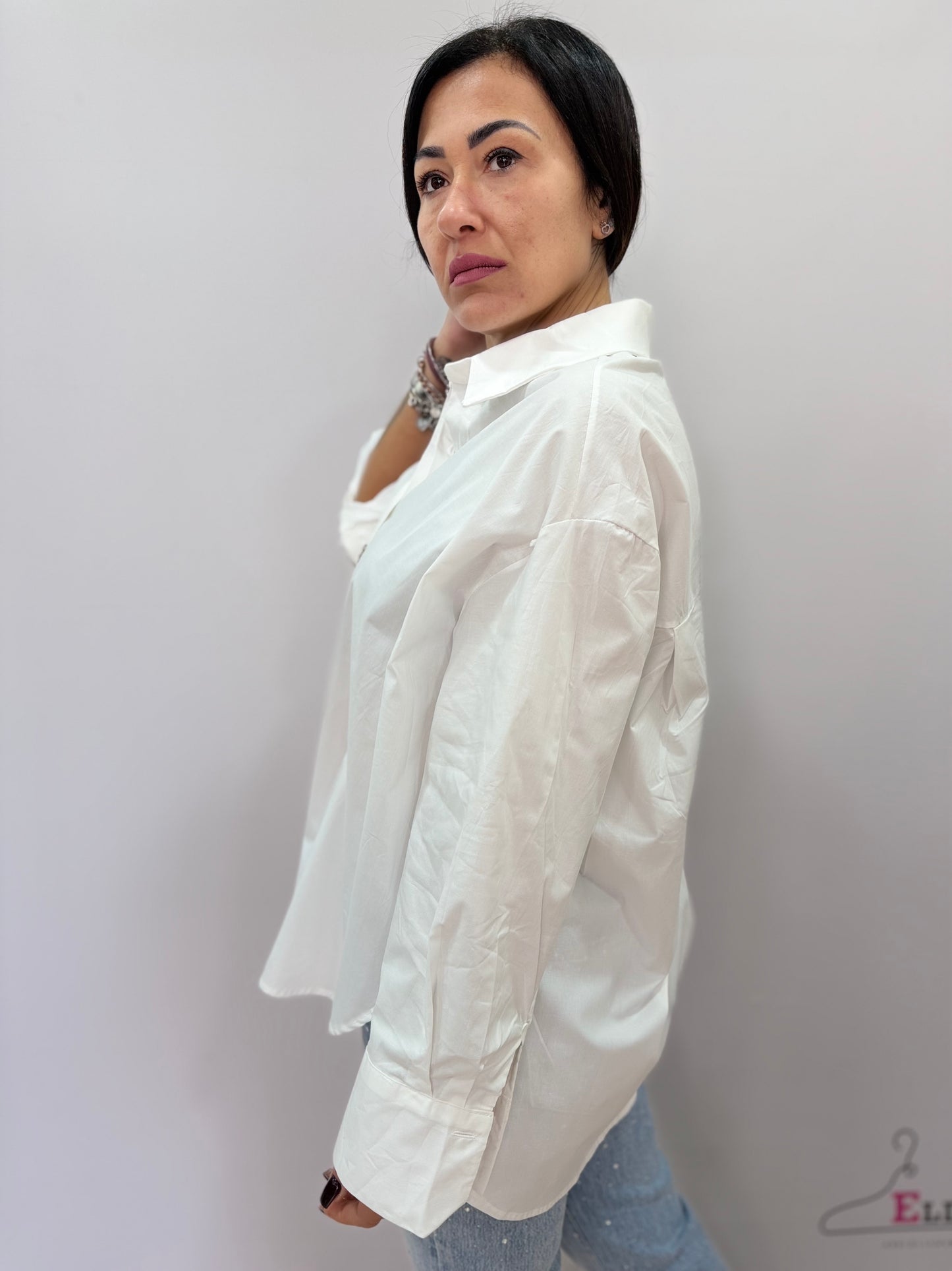 Camicia donna oversize con bottoni gioiello