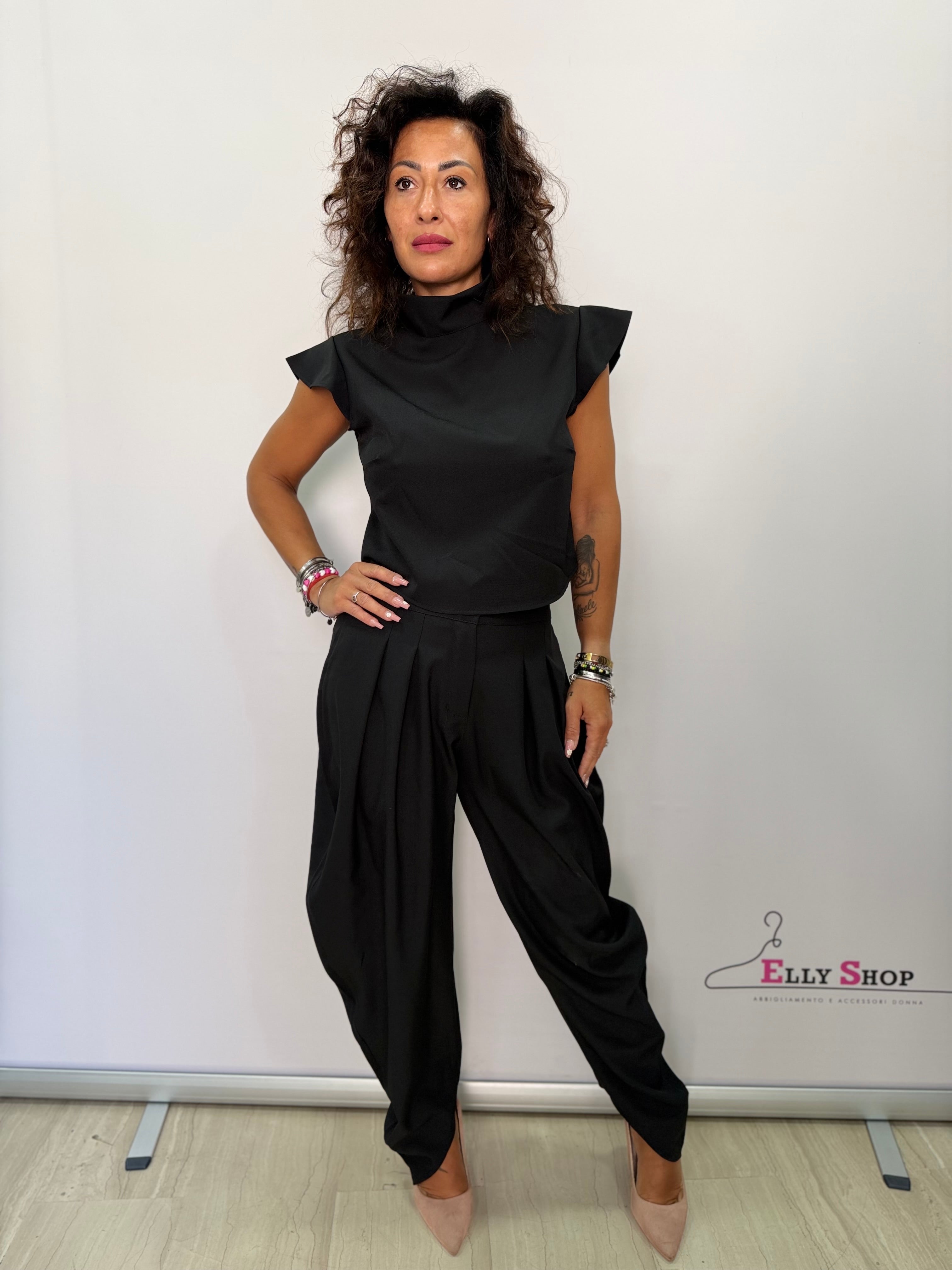 Completo Valeria2 Donna Chic Collo Alto e Pantalone Drappeggiato