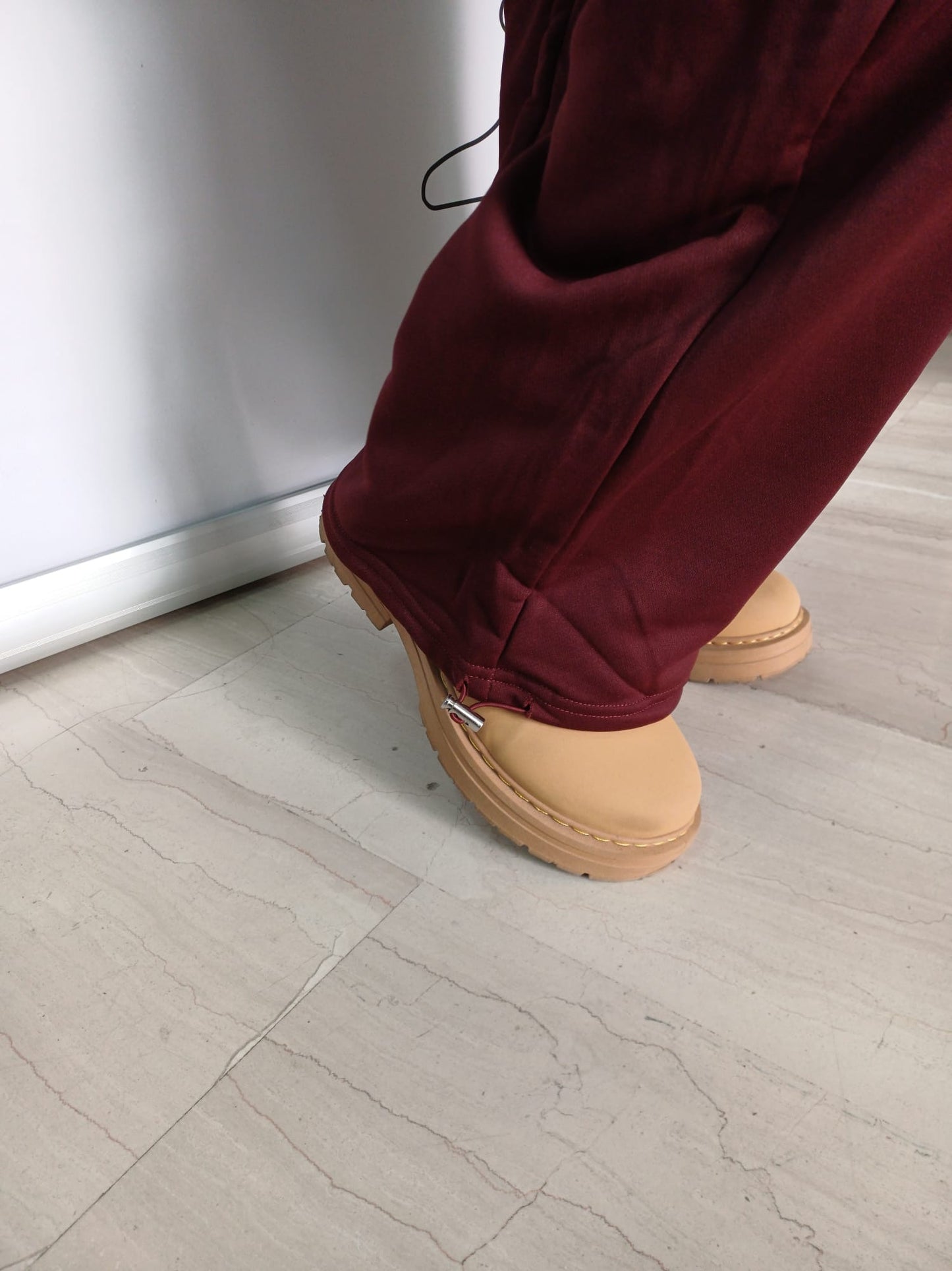 Completo donna casual con colletto a contrasto