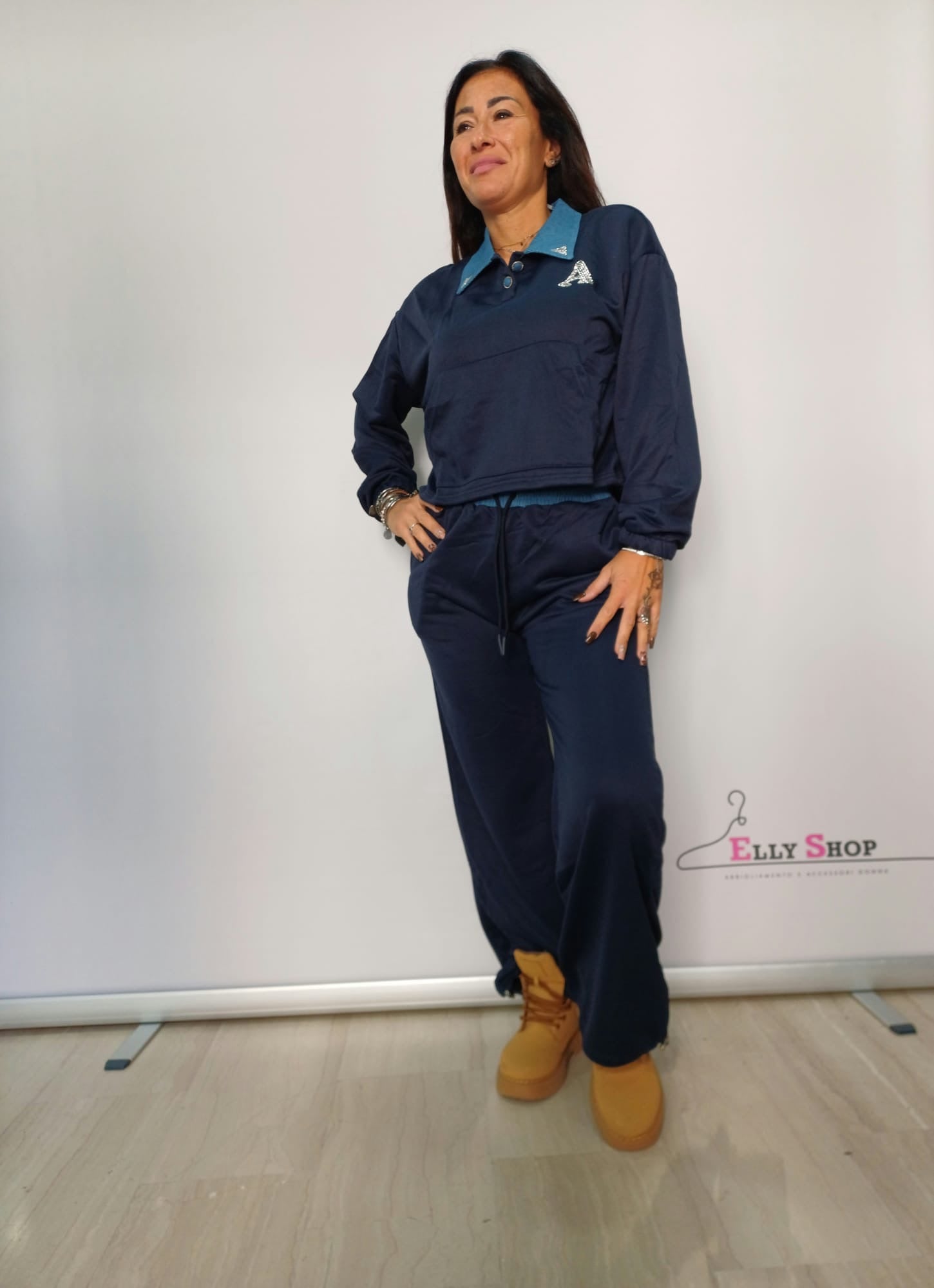 Completo donna casual con colletto a contrasto
