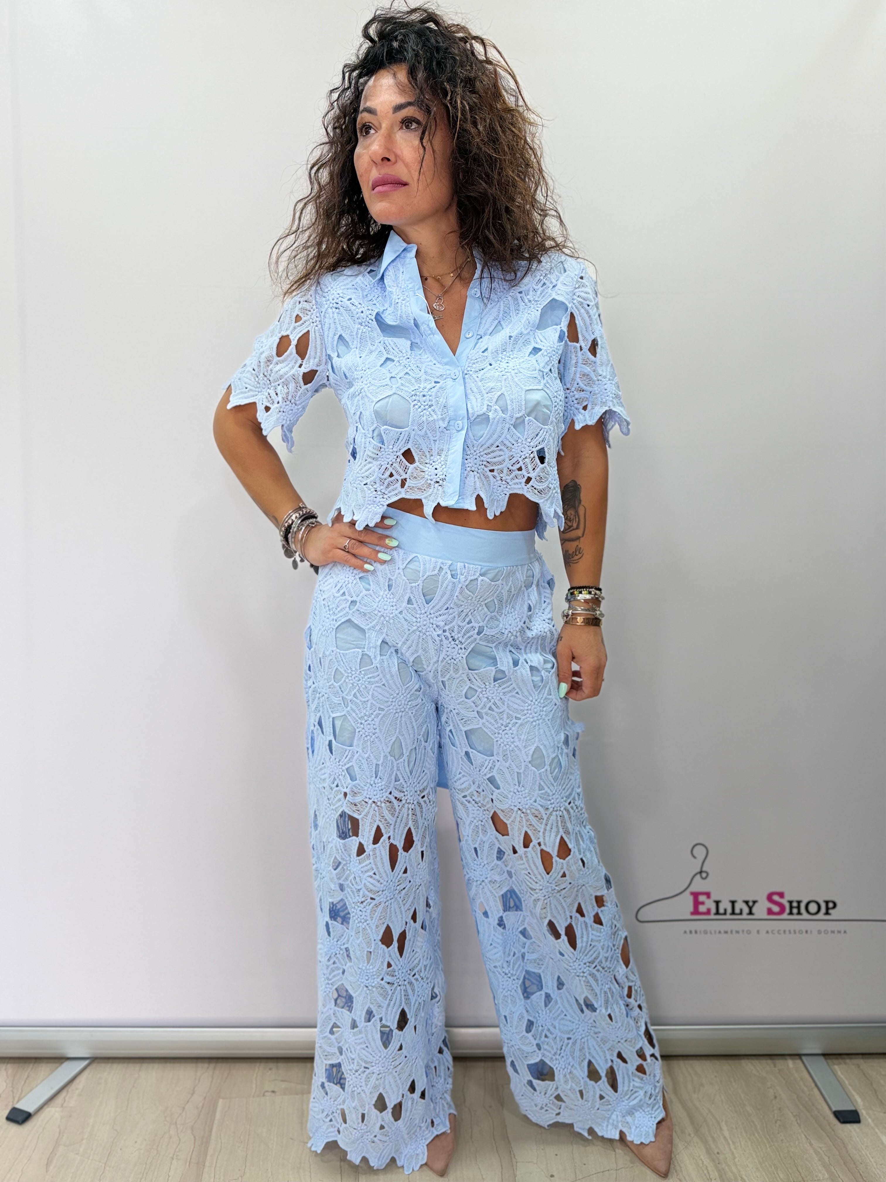 Completo pizzo traforato donna elegante