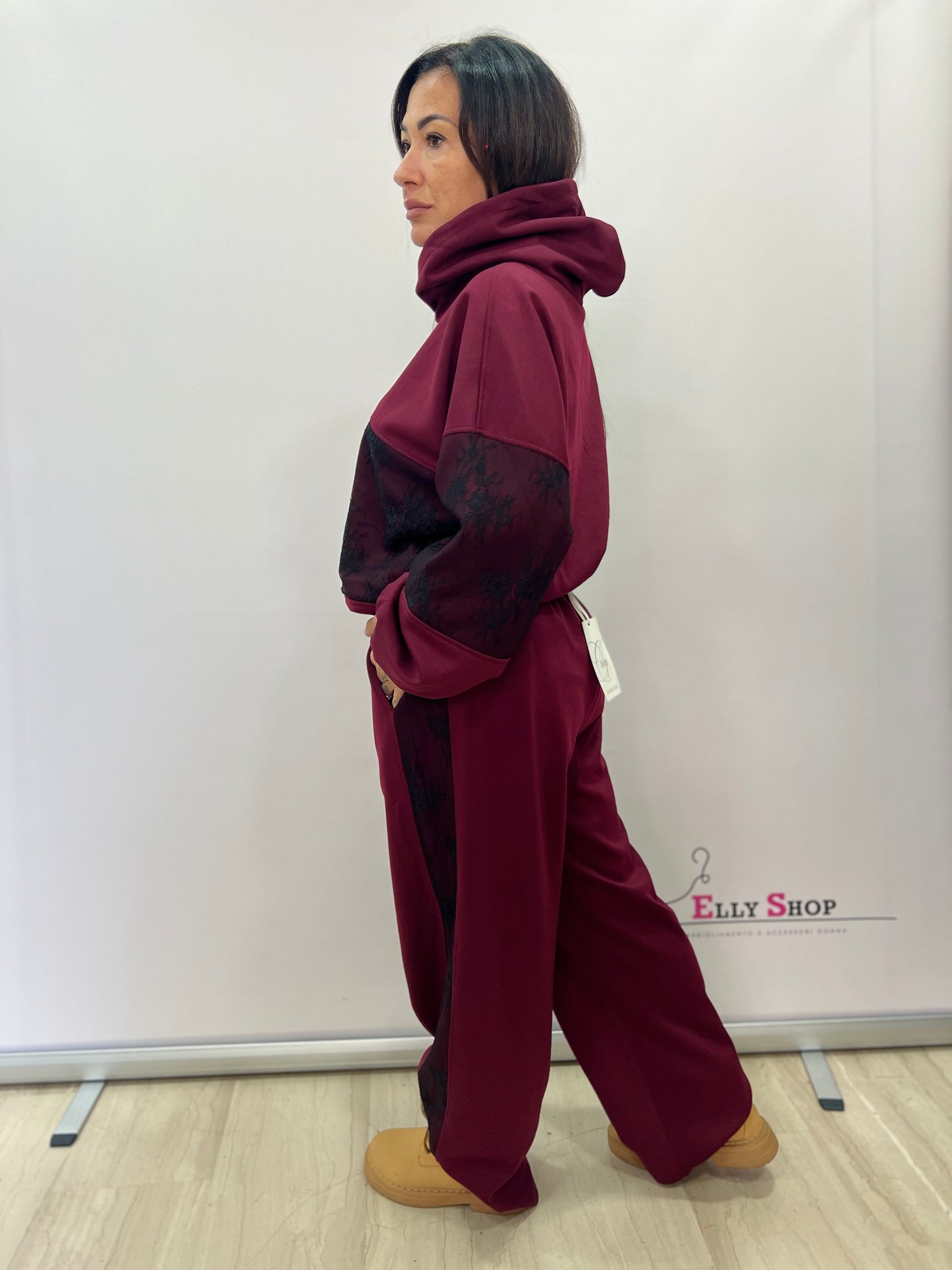 Completo donna curvy felpa e pantaloni casual