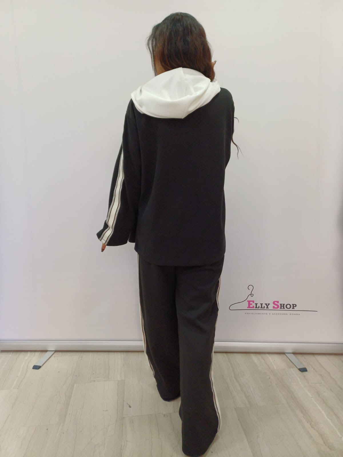 Completo donna casual con cappuccio