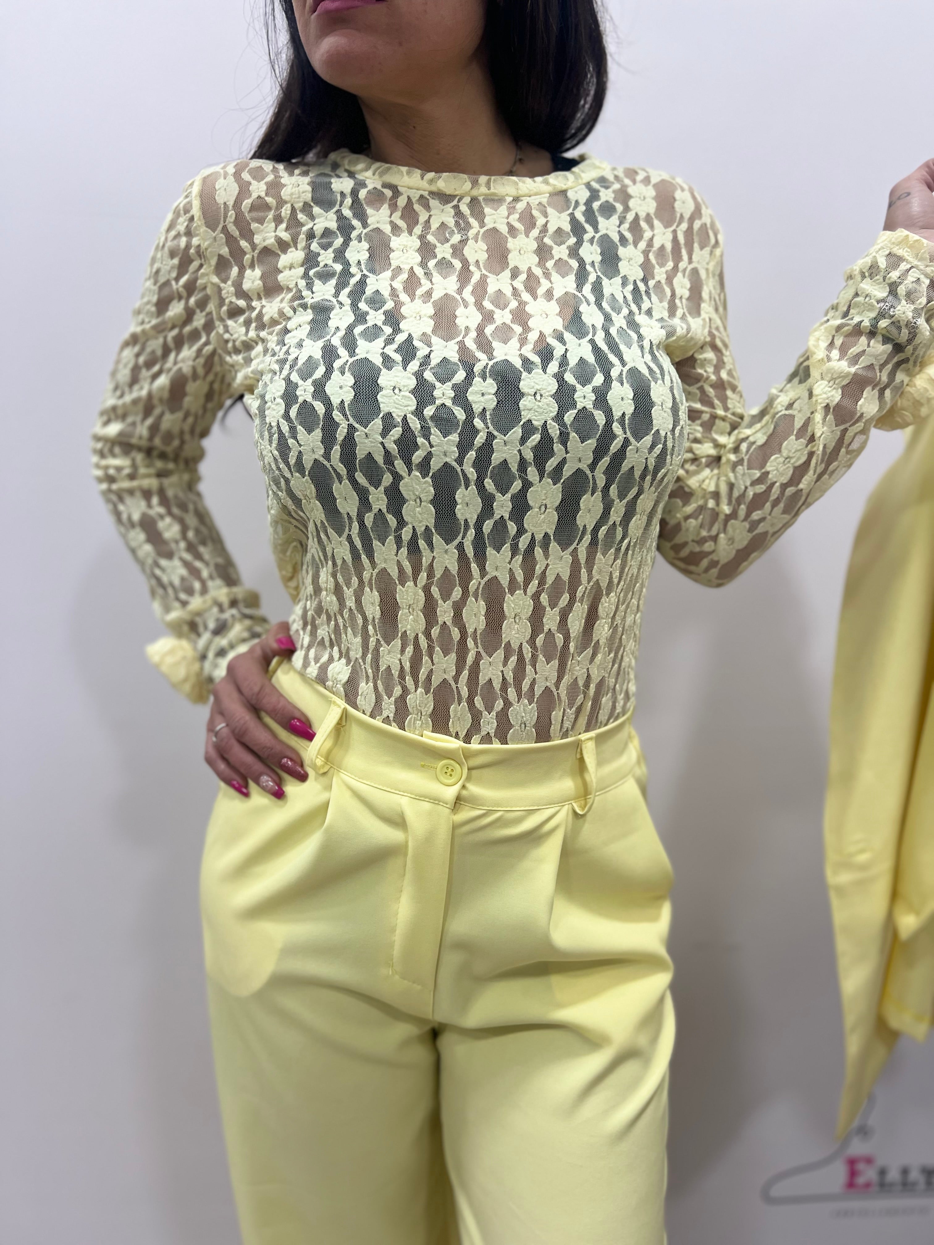 Maglia donna in pizzo elegante elasticizzata