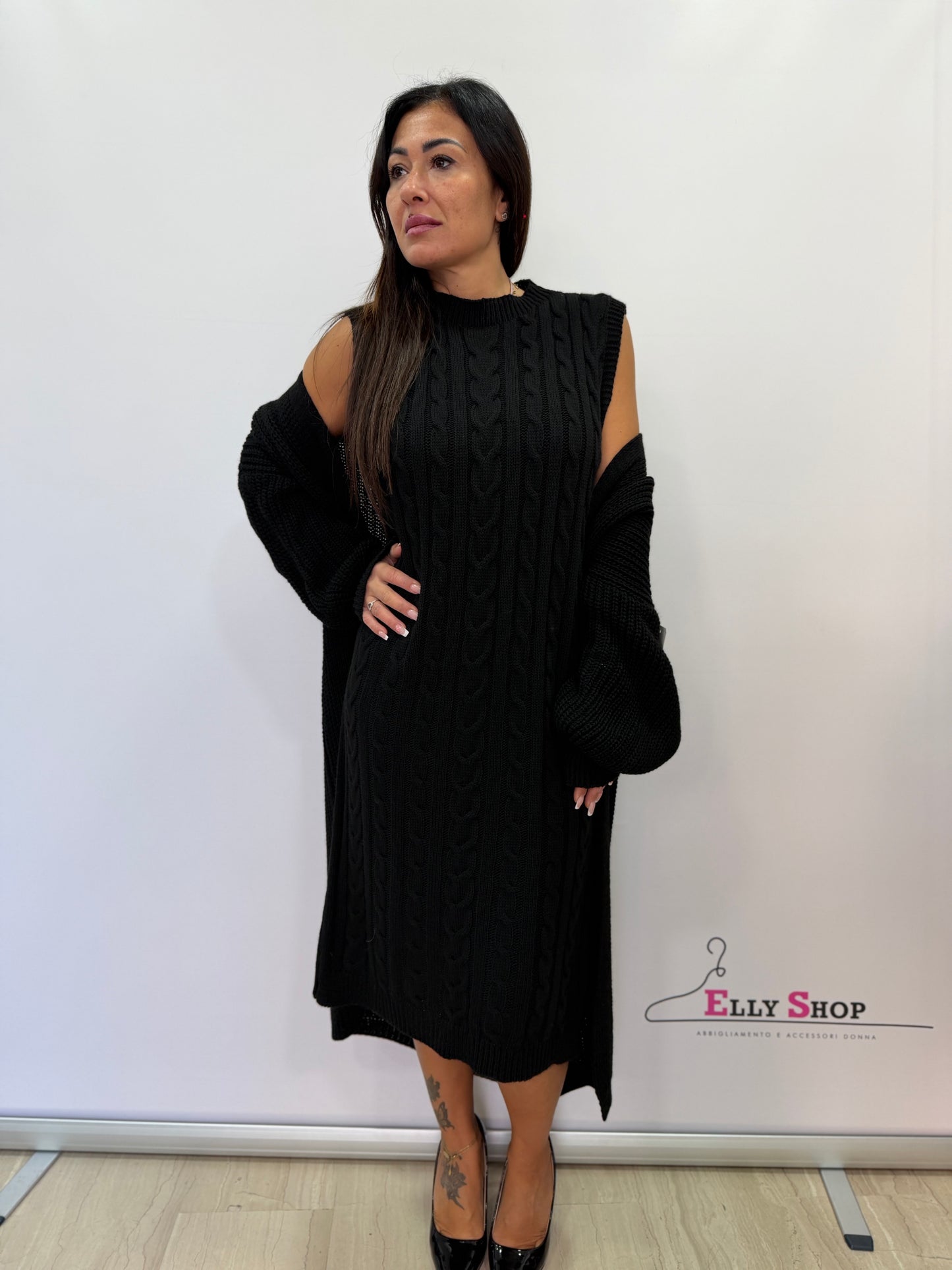 Coordinato abito maglia e cardigan donna