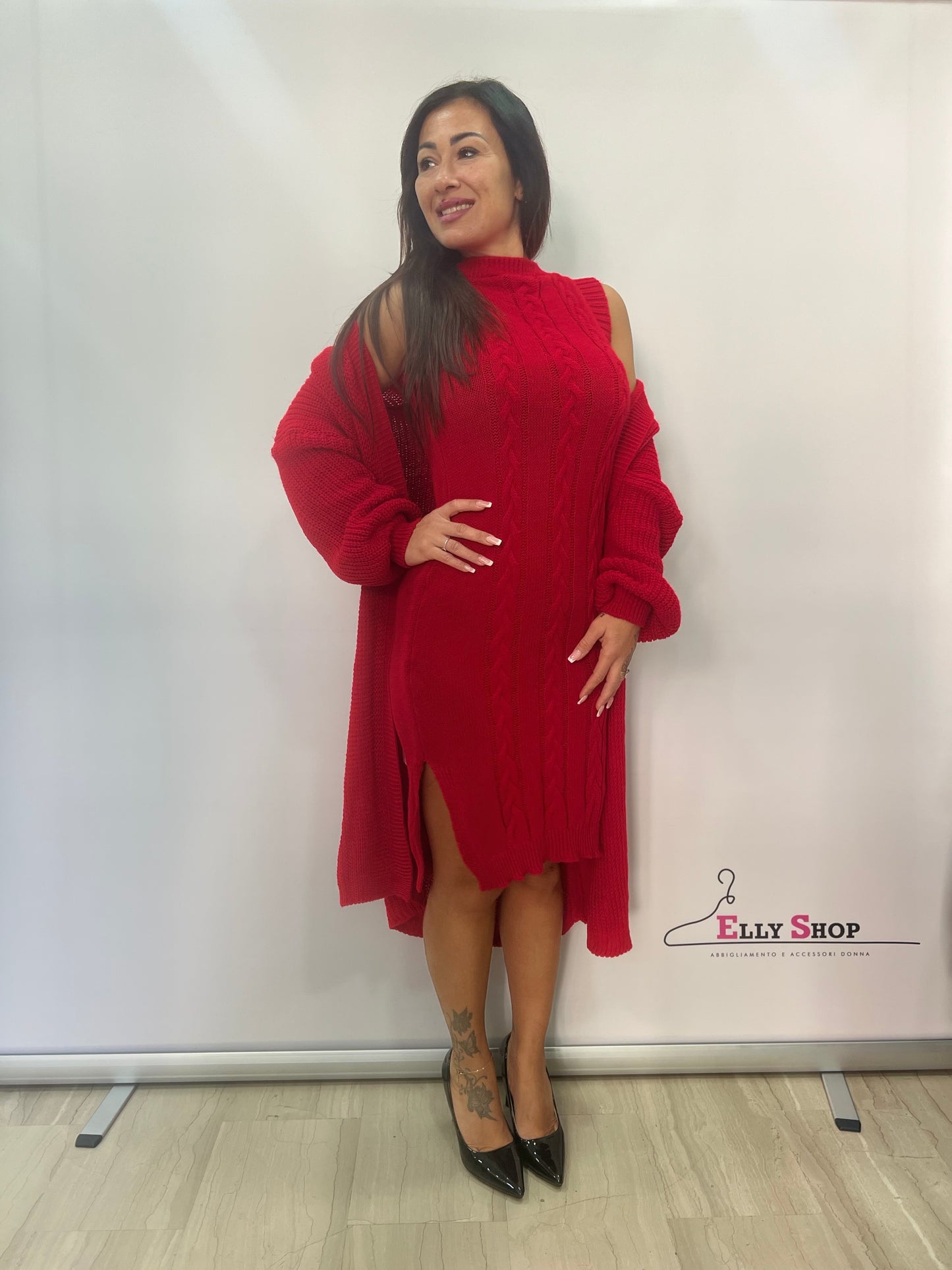 Coordinato abito maglia e cardigan donna