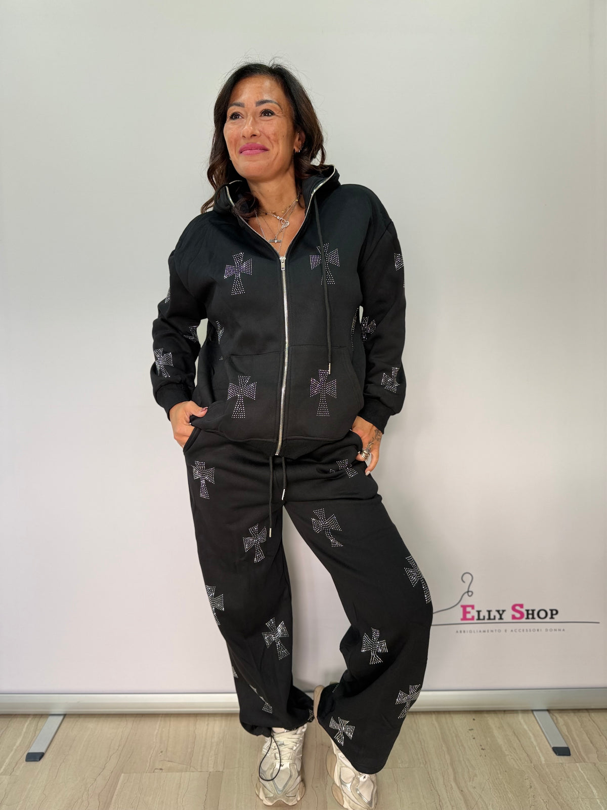 Completo Tuta Donna Crystal Cross con Strass – Felpa con Zip e Pantalone