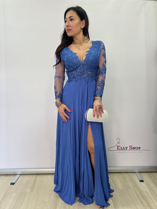 Abito lungo blu elegante con ricami e spacco
