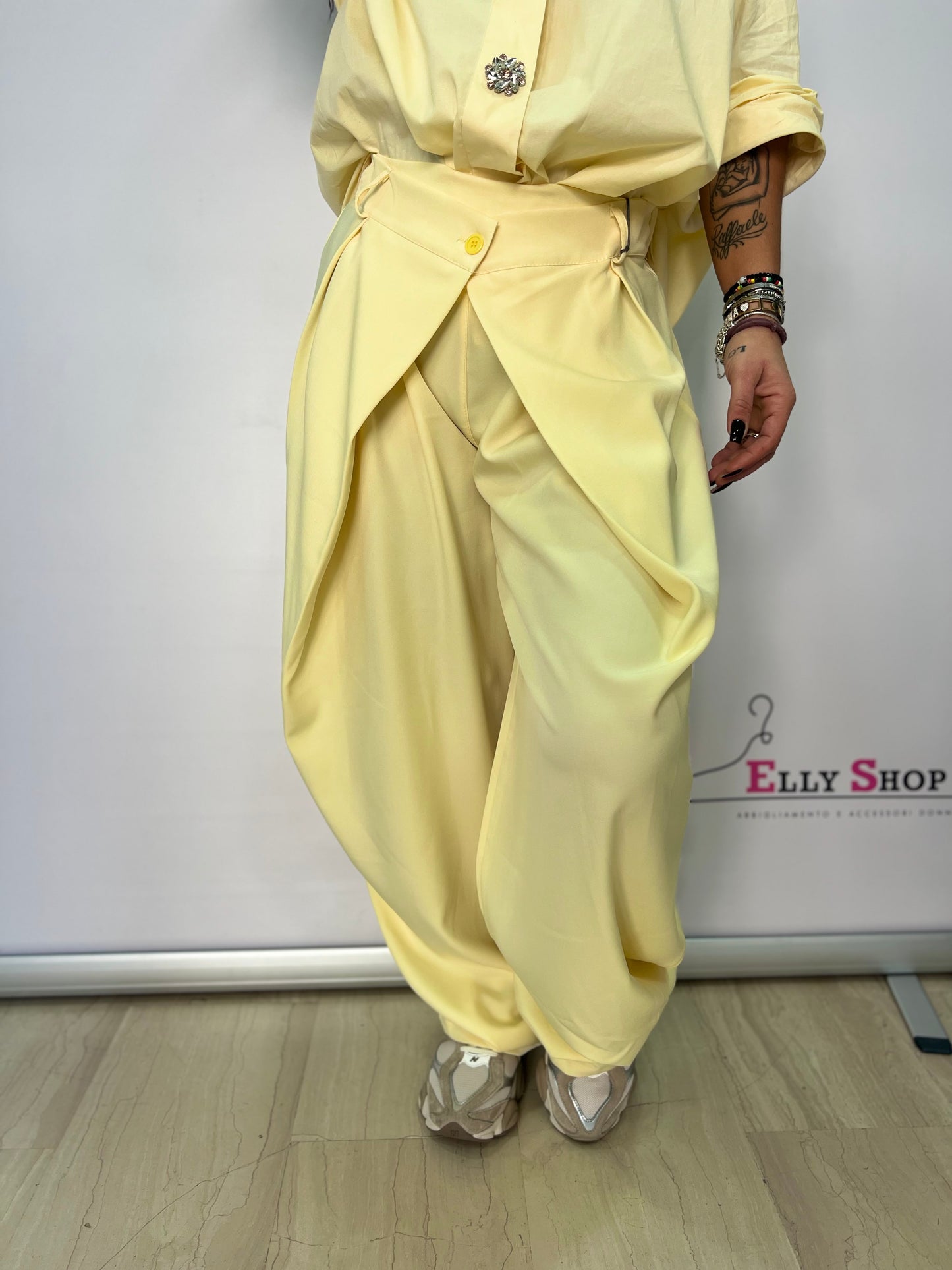 Pantalone donna ampio con piega incrociata