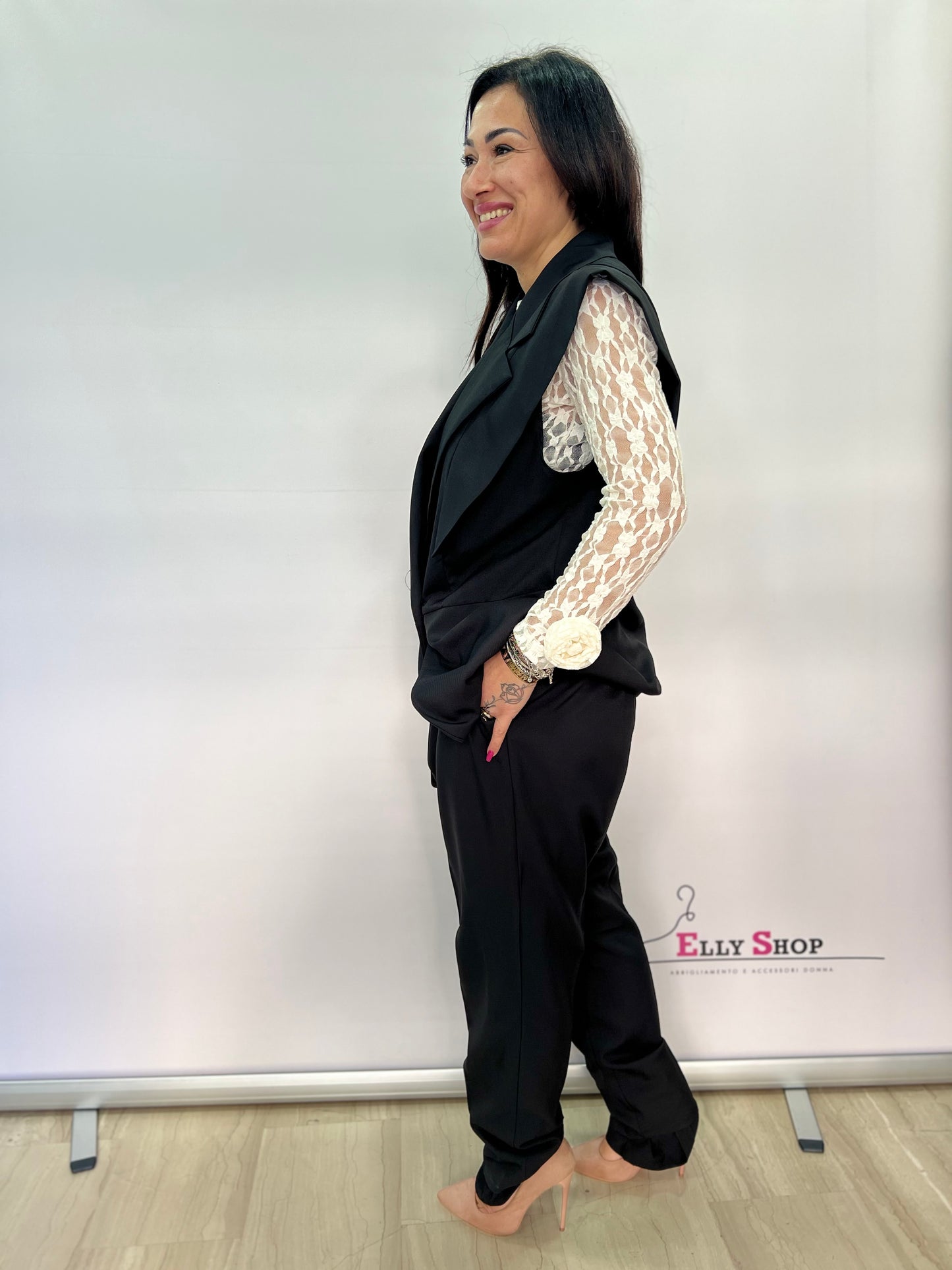Completo donna curvy elegante con gilet